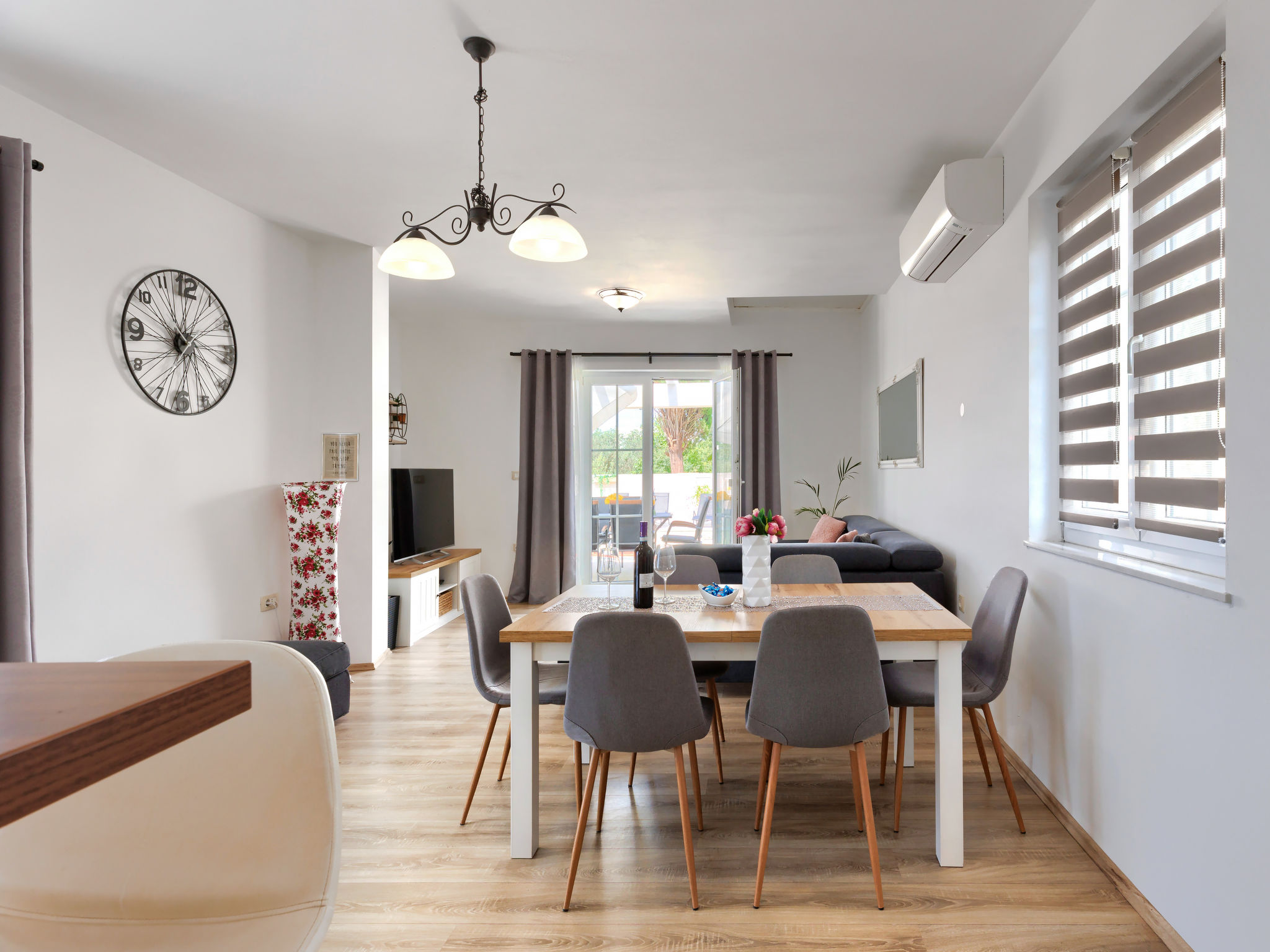 Vrijstaande vakantiewoning met privézwembad in Krnica, op 3 km van zee - foto 4