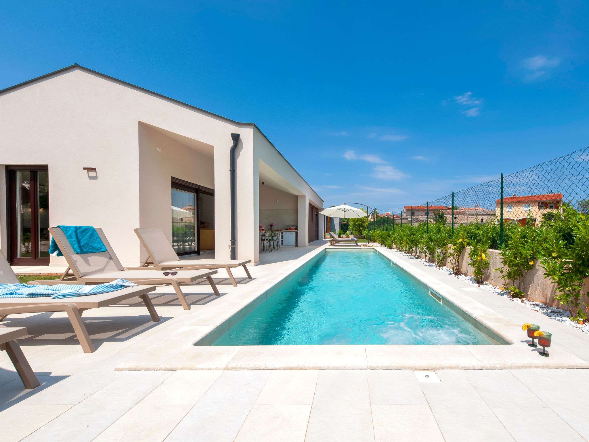 Echo villa, Istra, Pool Jacuzzi, BBQ, Haustierfreundlich-Binnen