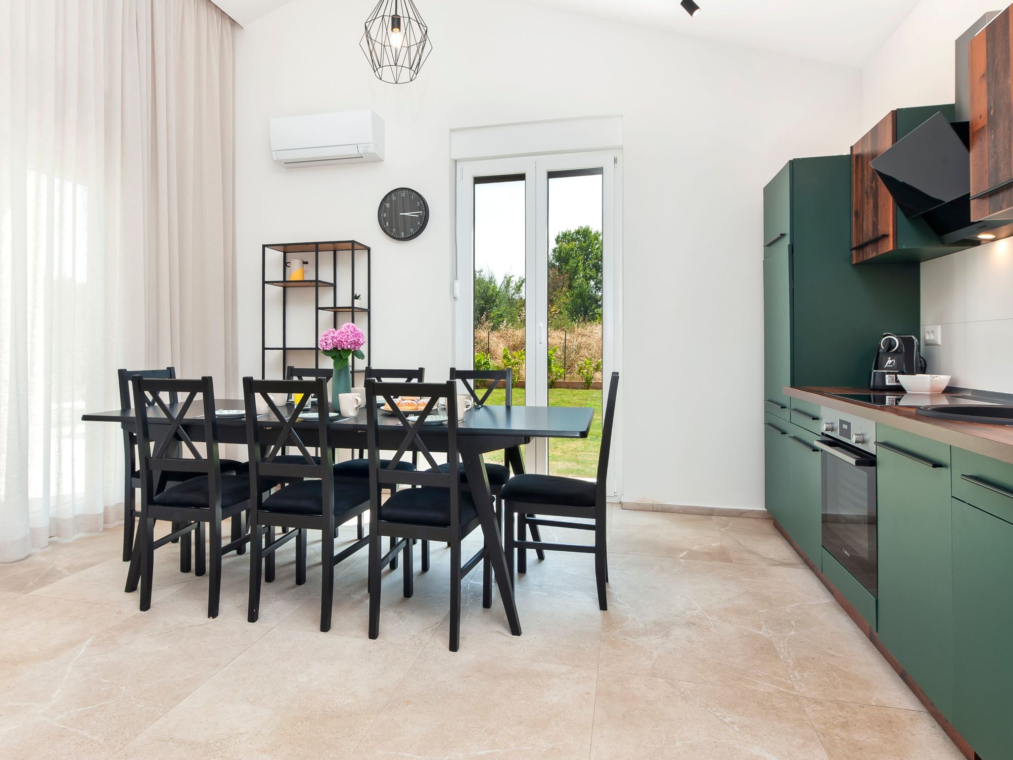 Echo villa, Istra, Pool Jacuzzi, BBQ, Haustierfreundlich-Binnen