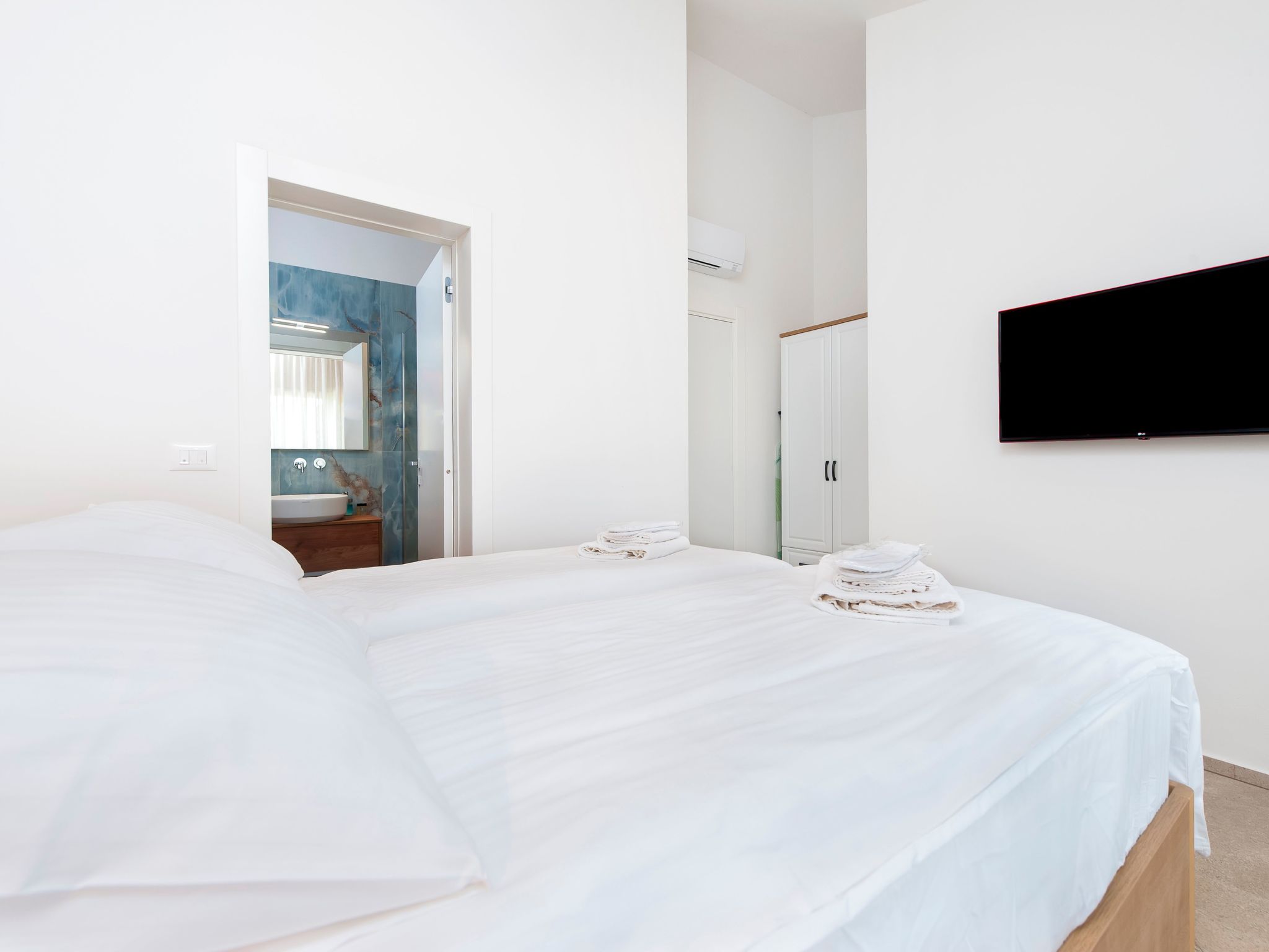 Echo villa, Istra, Pool Jacuzzi, BBQ, Haustierfreundlich-Binnen