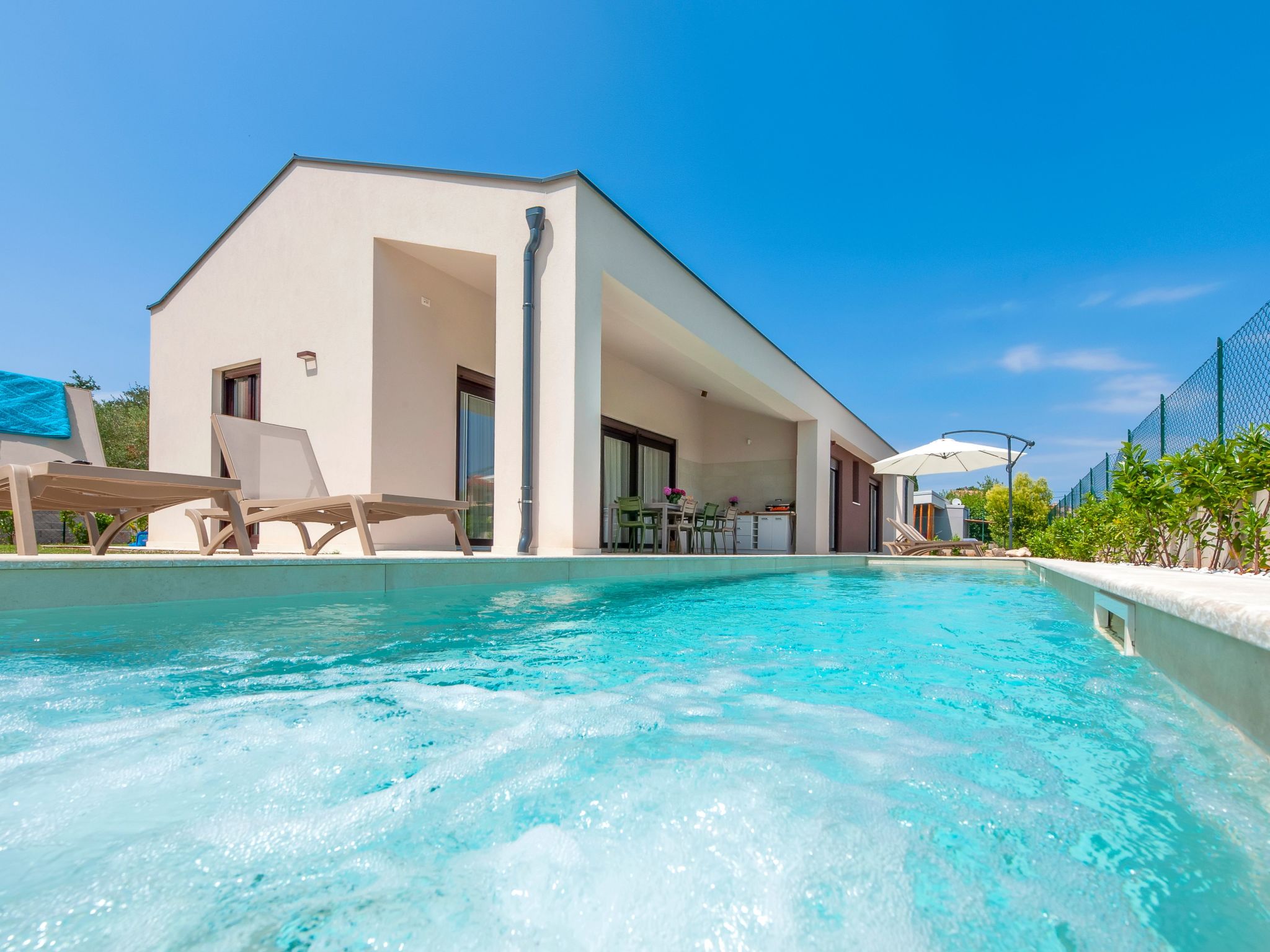 Echo villa, Istra, Pool Jacuzzi, BBQ, Haustierfreundlich-Binnen