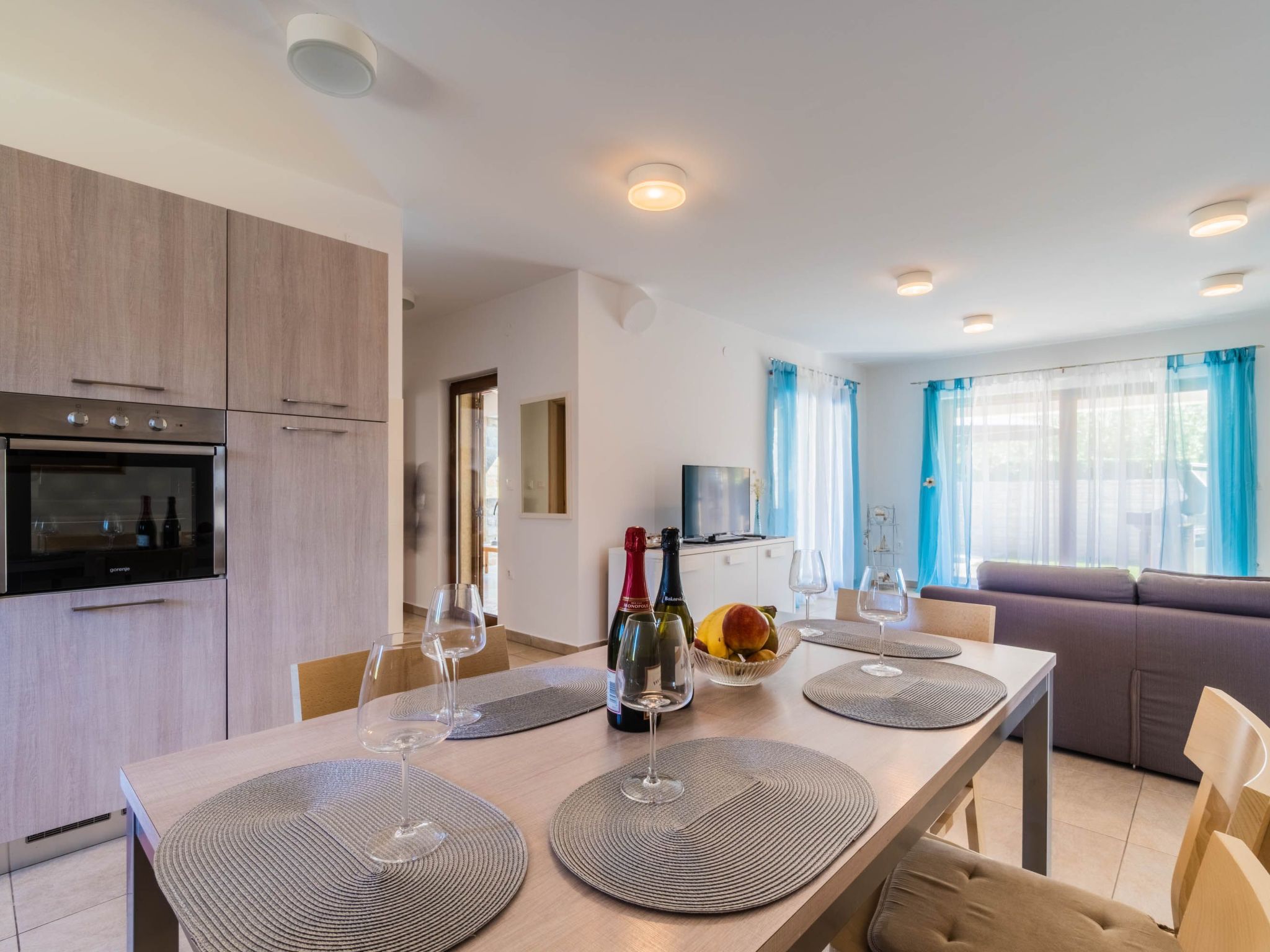 Villa Tvoja-Image-tags.info