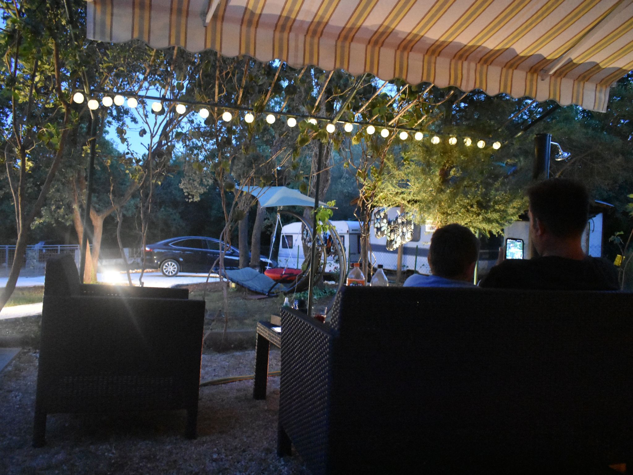 In Pavićini mit Grill, Terrasse und Garten-Image-tags.info