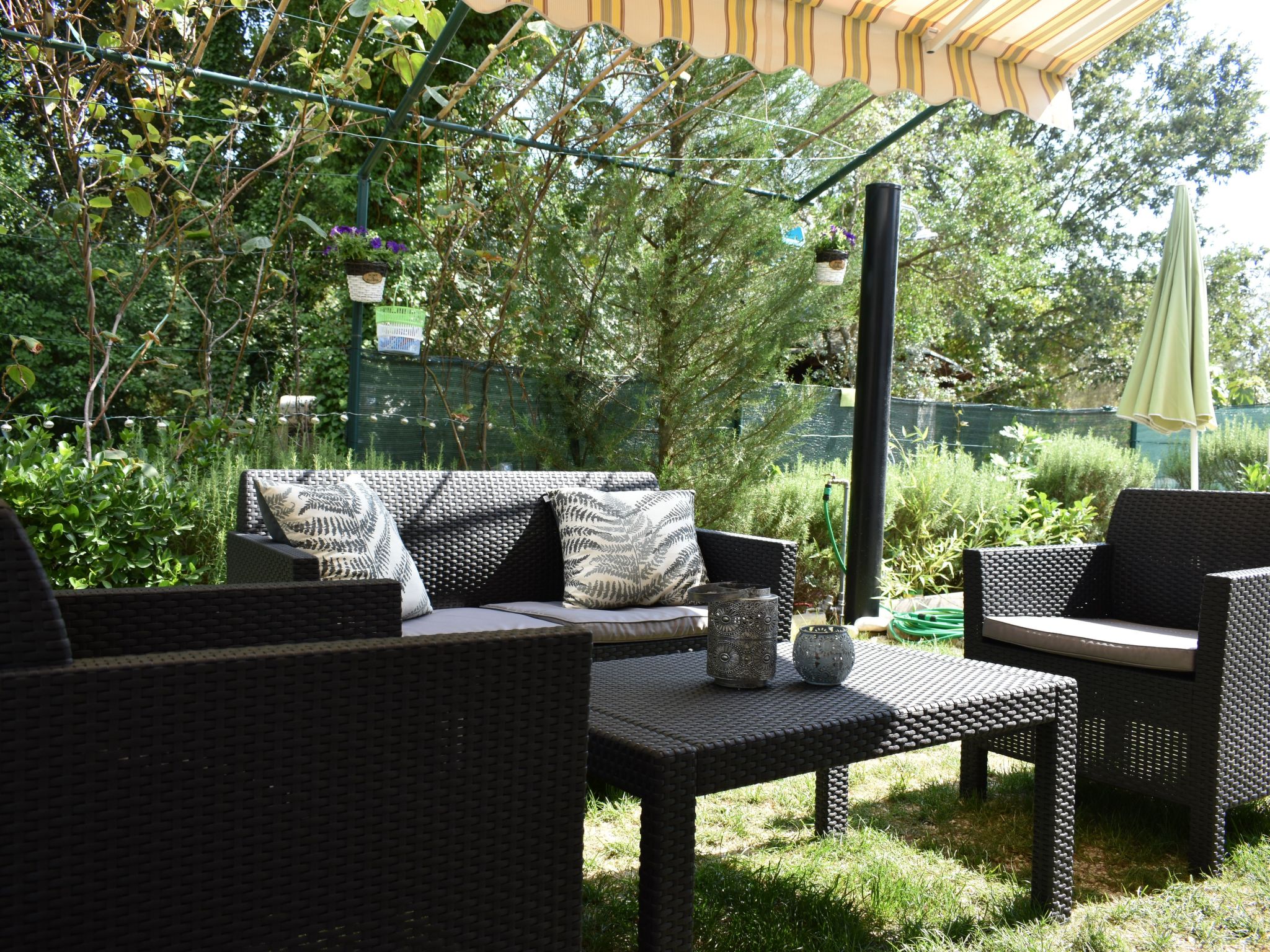 In Pavićini mit Grill, Terrasse und Garten-Image-tags.info