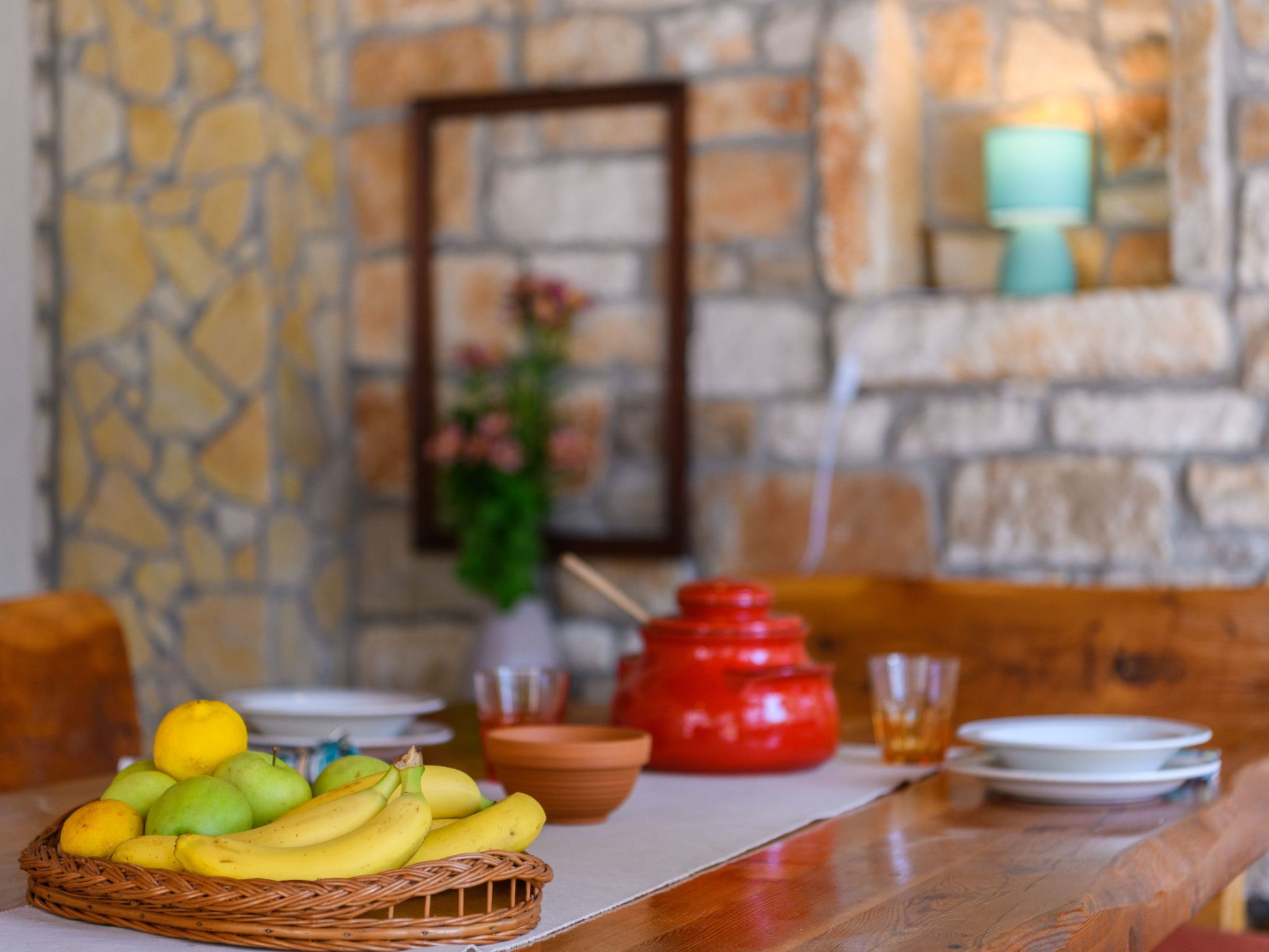 Mit Garten, Terrasse und Grill-Binnen