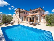 Villa Javor: Uw Privéparadijs met Zwembad nabij Zee in Istrië - thumbnail 4