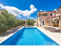 Villa Javor: Uw Privéparadijs met Zwembad nabij Zee in Istrië - thumbnail 3