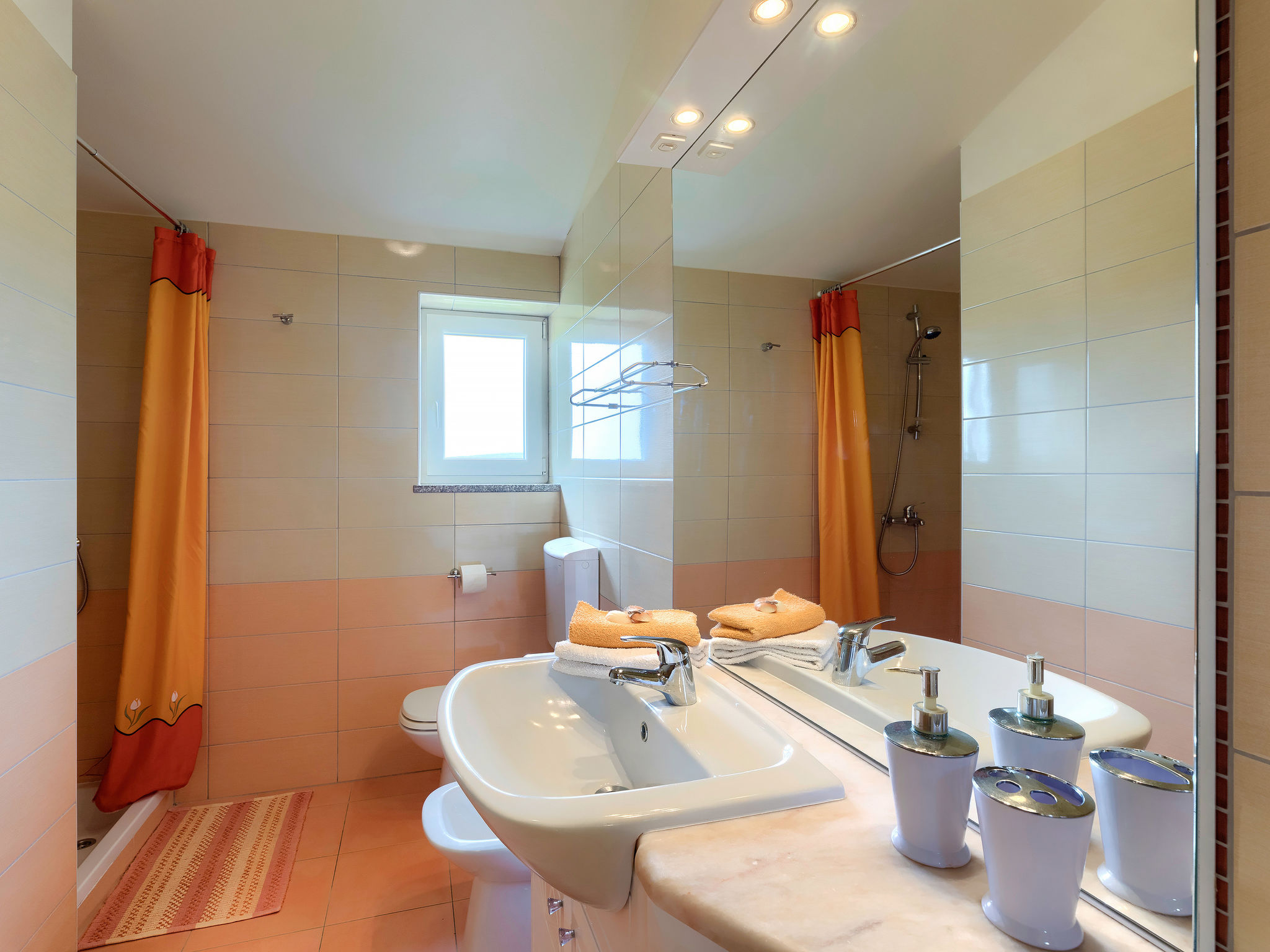 Maison Ljiljana – Cuisine et coin repas, photo 29 sur 33