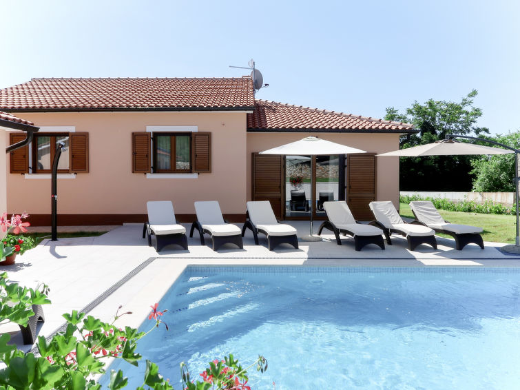 Search and Stay destination Rakalj, Istarska županija - Croatia from AU$ 305. Dori (LBN394)