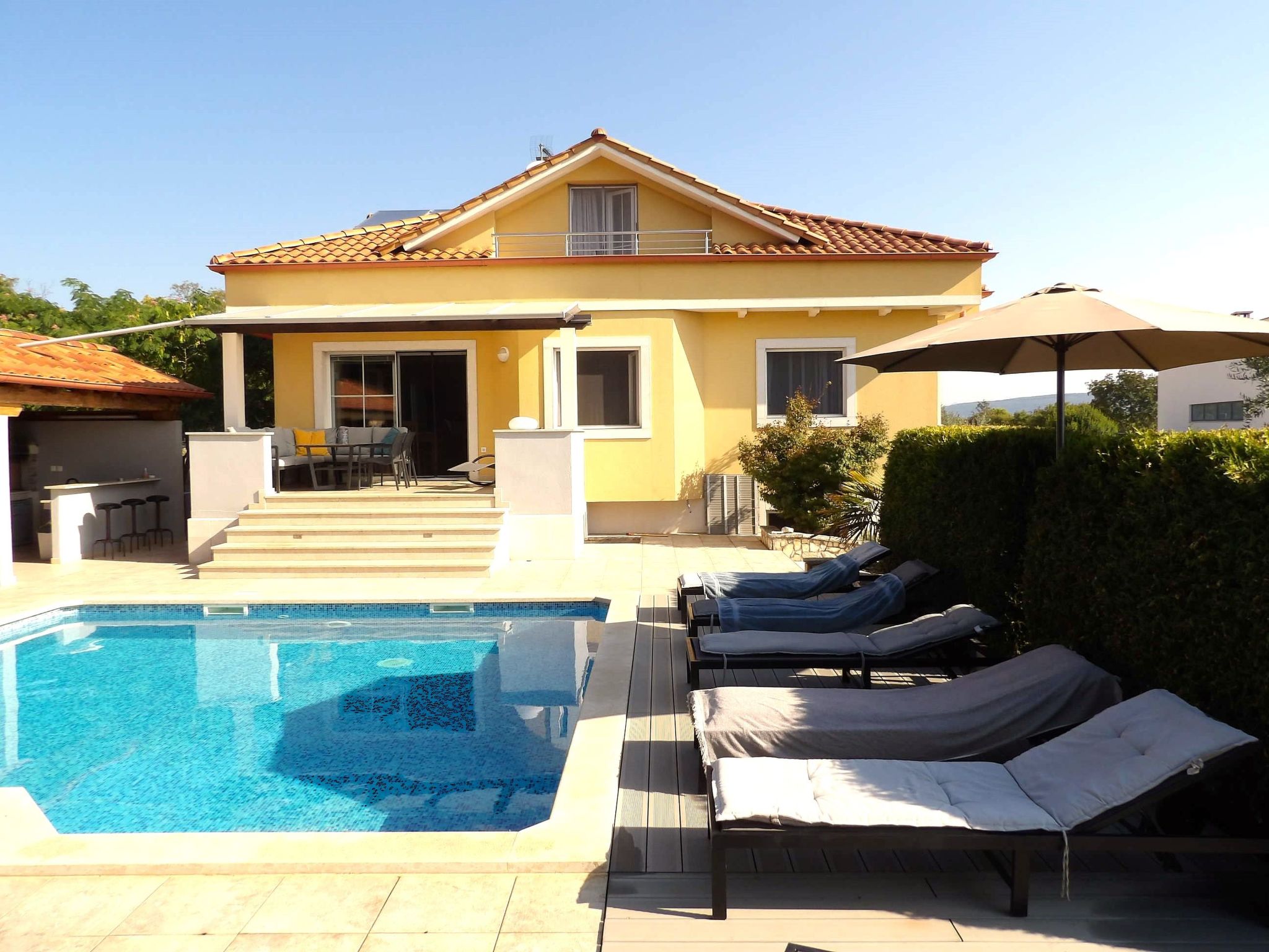 Villa Krase mit Pool-Dedans