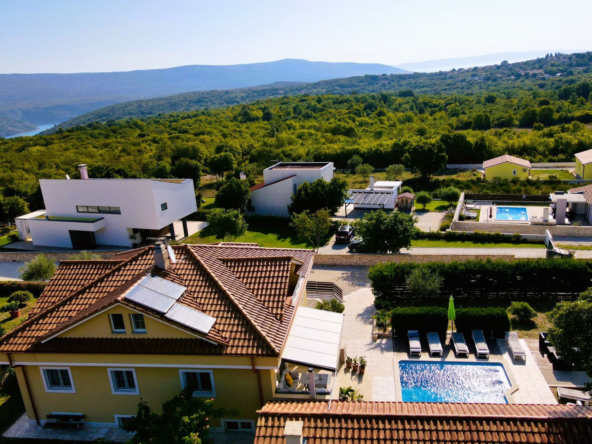 Villa Krase mit Pool-Dedans