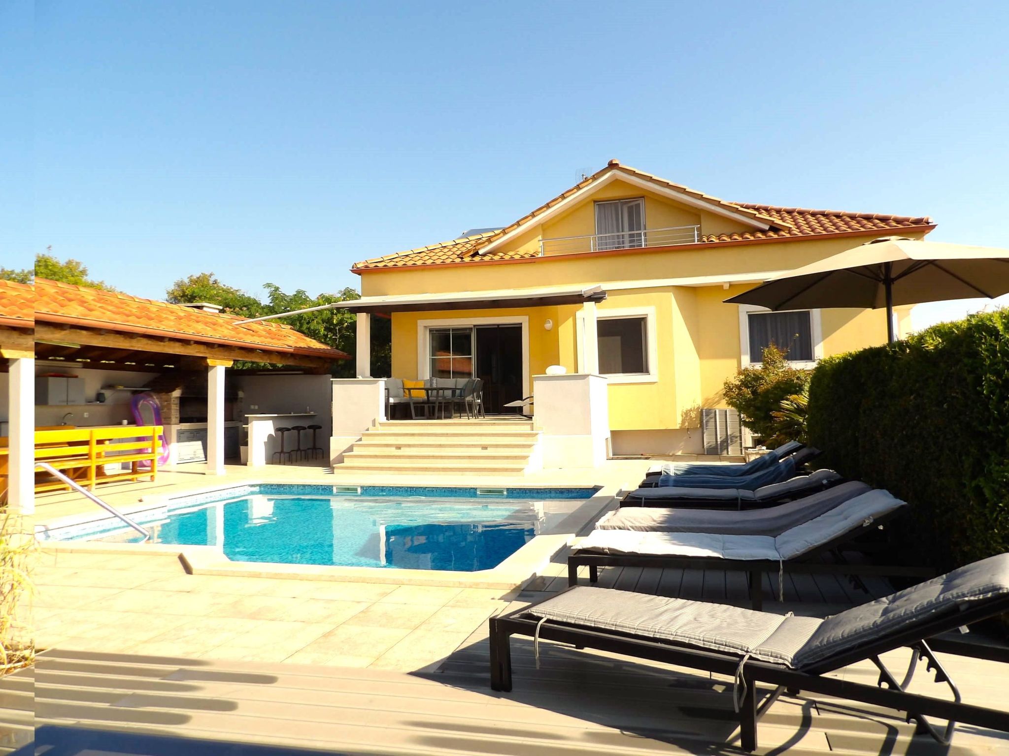 Villa Krase mit Pool-Dedans