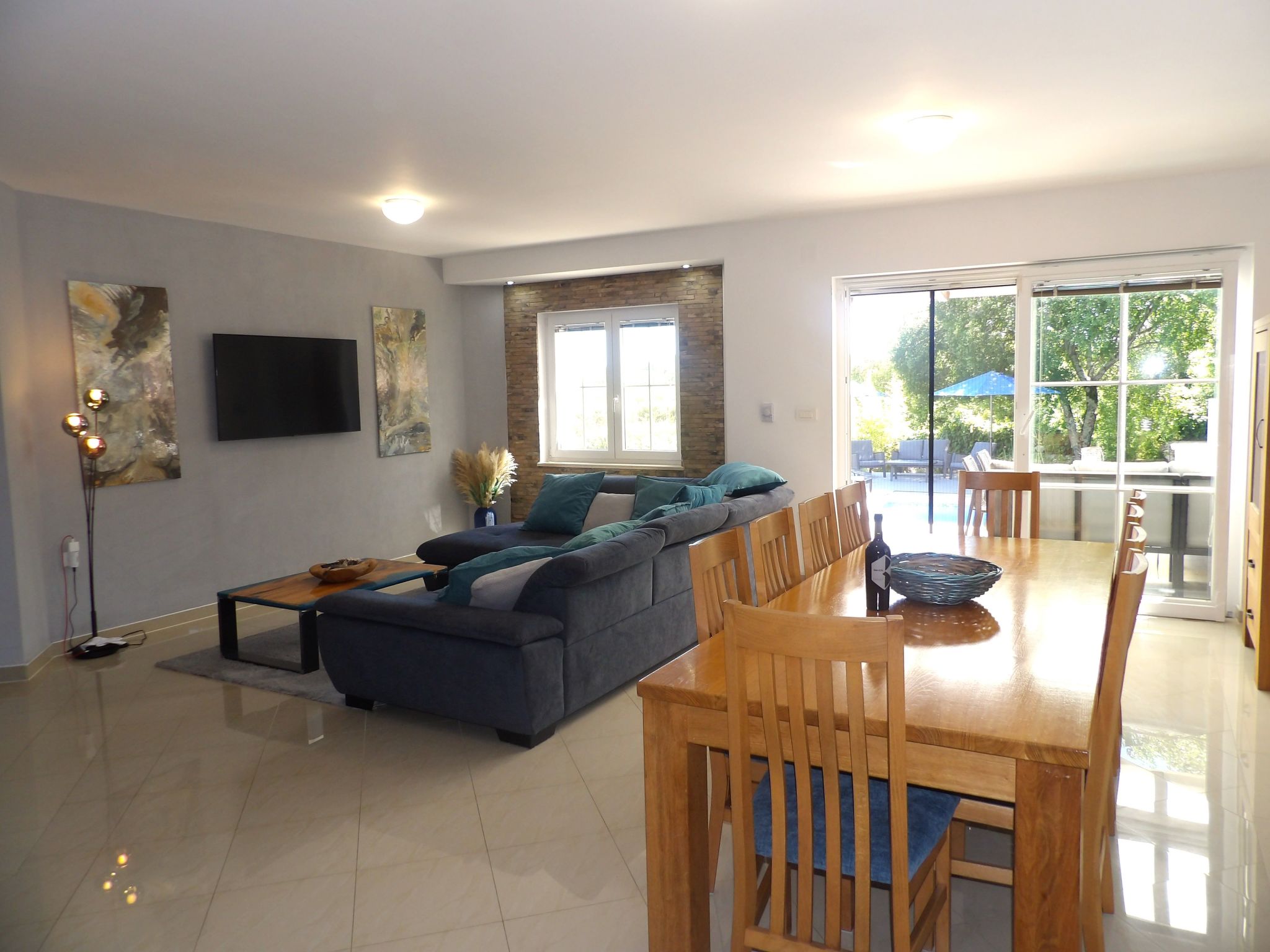 Villa Krase mit Pool-Dedans