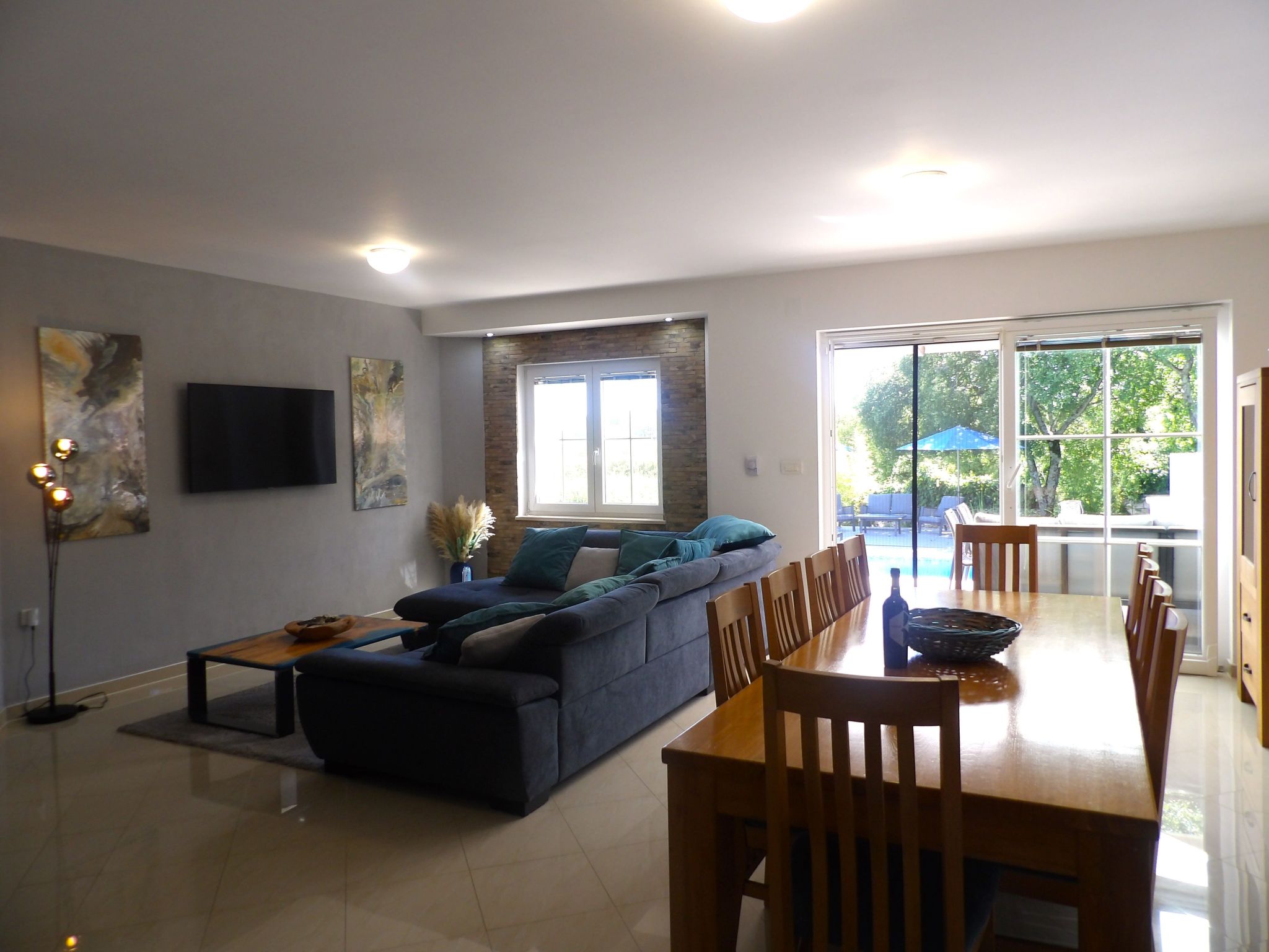 Villa Krase mit Pool-Dedans