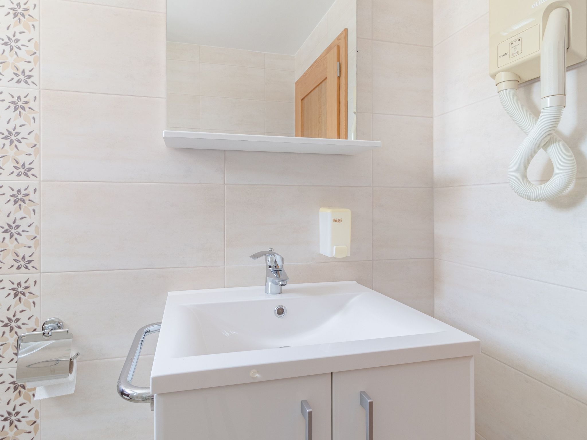 Villa Krase mit Pool-Dedans