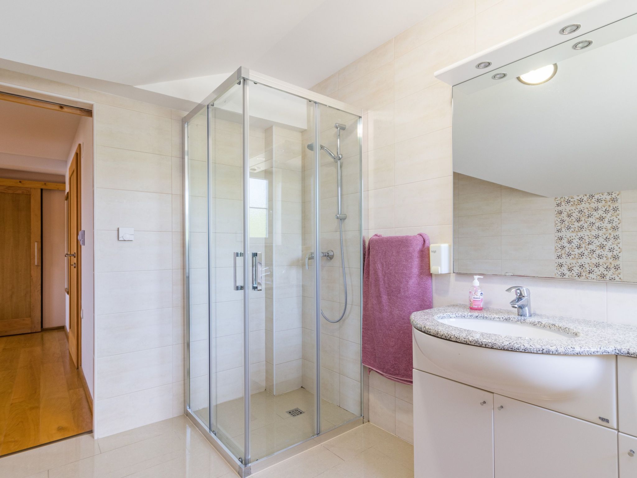 Villa Krase mit Pool-Dedans