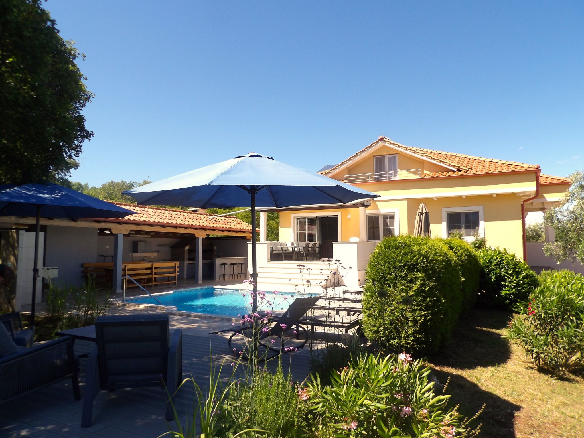 Villa Krase mit Pool-Dedans