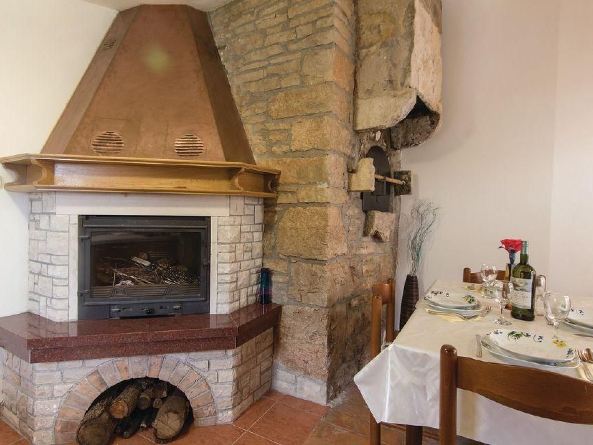 "Vickovi" mit Gemeinschaftspool-Binnen