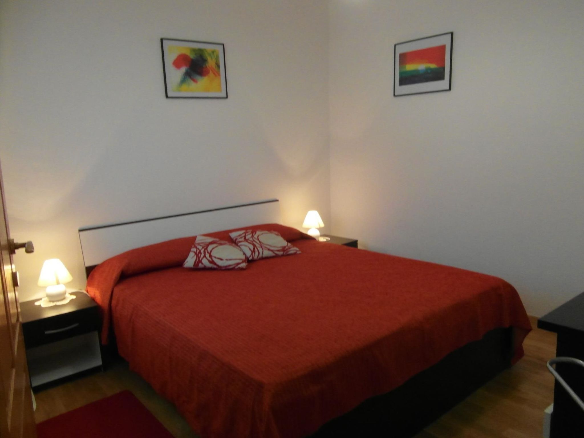 "Vickovi" mit Gemeinschaftspool-Binnen