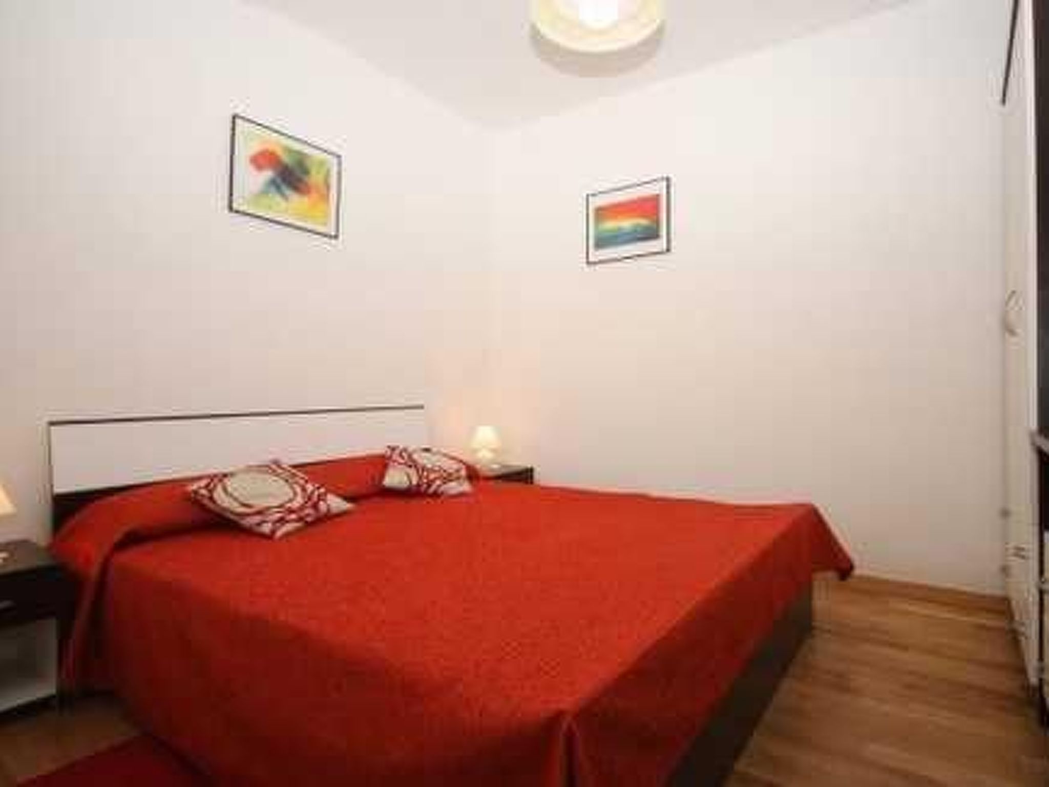 "Vickovi" mit Gemeinschaftspool-Binnen