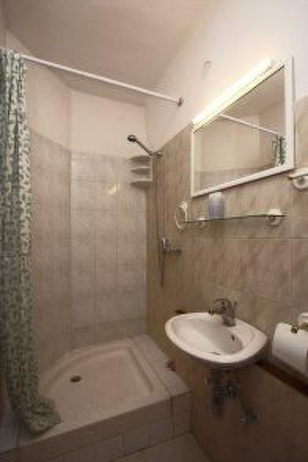 Villa 'Vickovi' mit Gemeinschaftspool-Binnen