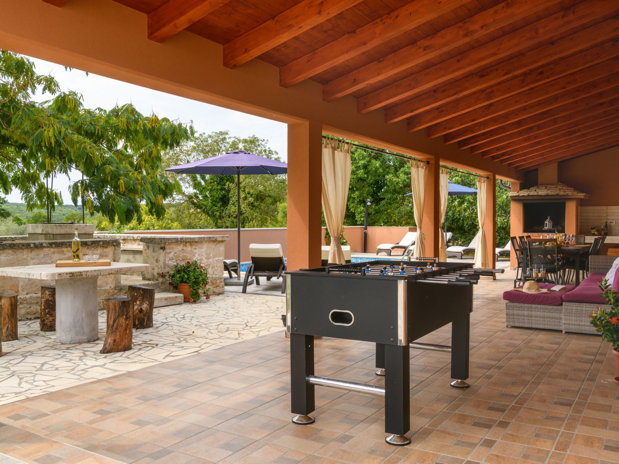 Villa mit privatem Pool auf einem 4000 Quadratmeter großen Grundstück.-Drinnen