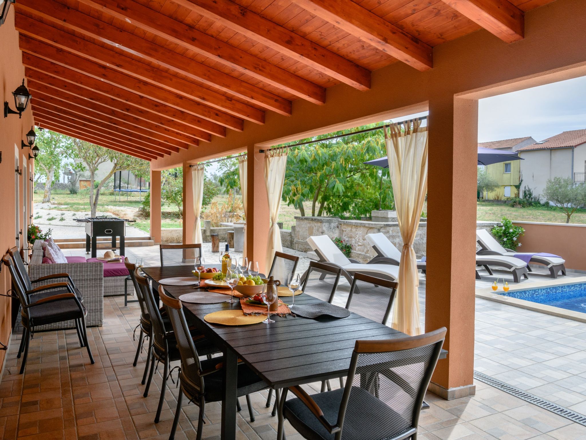 Villa mit privatem Pool auf einem 4000 Quadratmeter großen Grundstück.-Drinnen