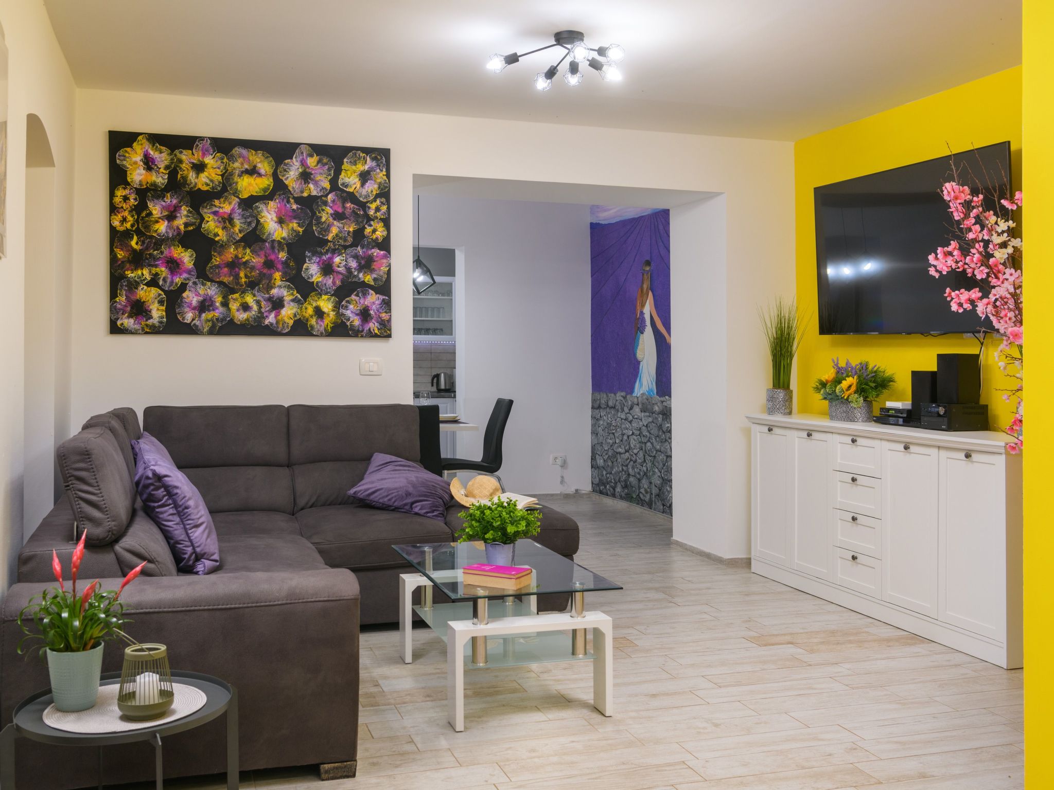 Villa mit privatem Pool auf einem 4000 Quadratmeter großen Grundstück.-Drinnen