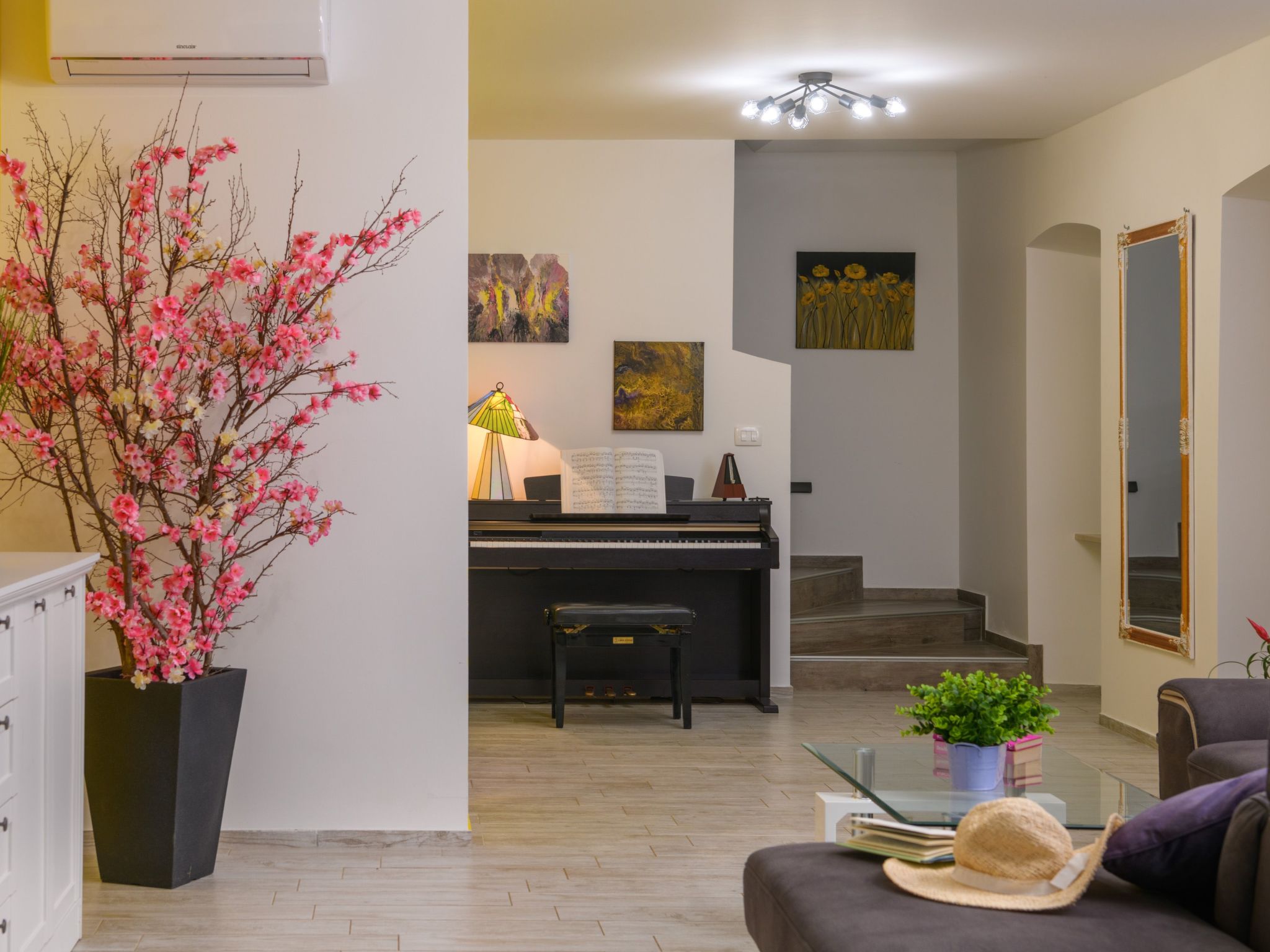 Villa mit privatem Pool auf einem 4000 Quadratmeter großen Grundstück.-Drinnen