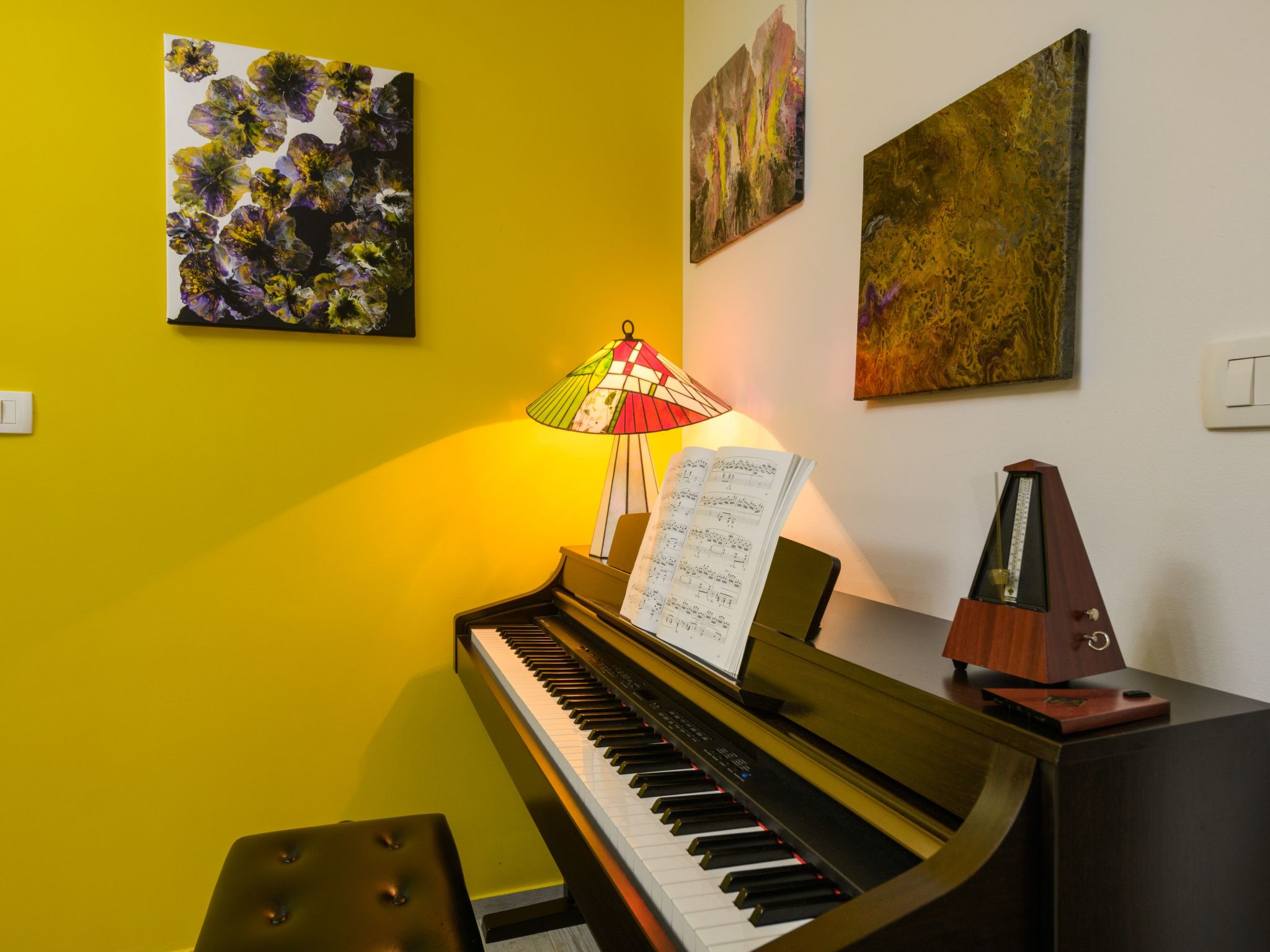 Villa mit privatem Pool auf einem 4000 Quadratmeter großen Grundstück.-Drinnen