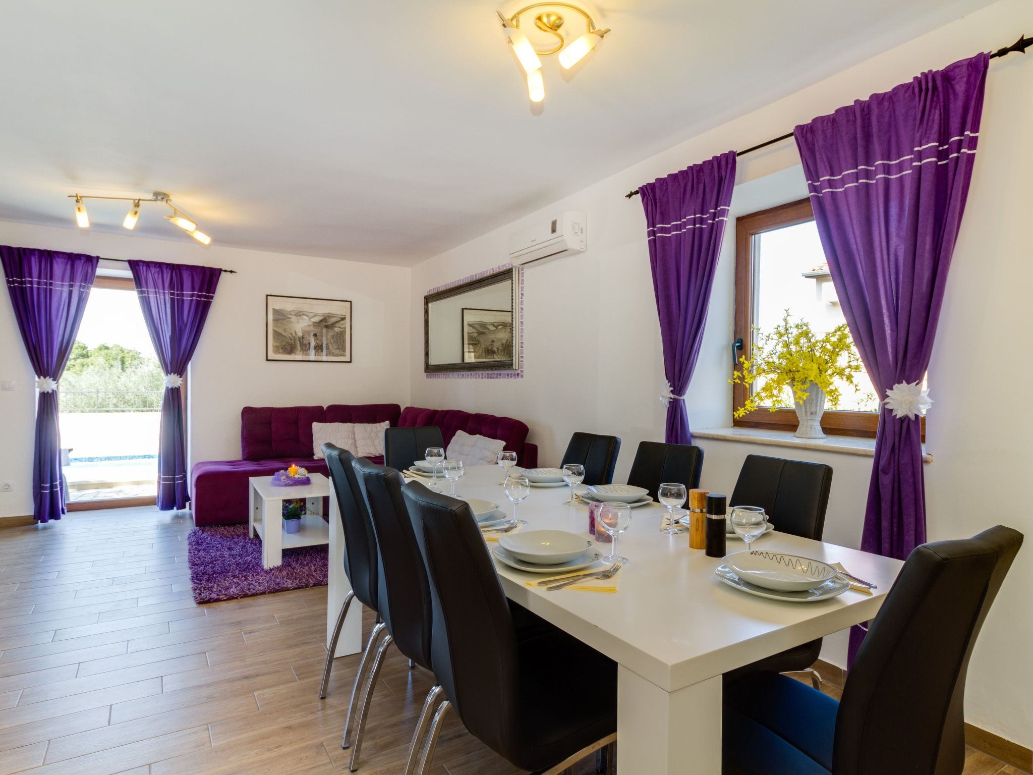 "Villa Agneza"-Binnen