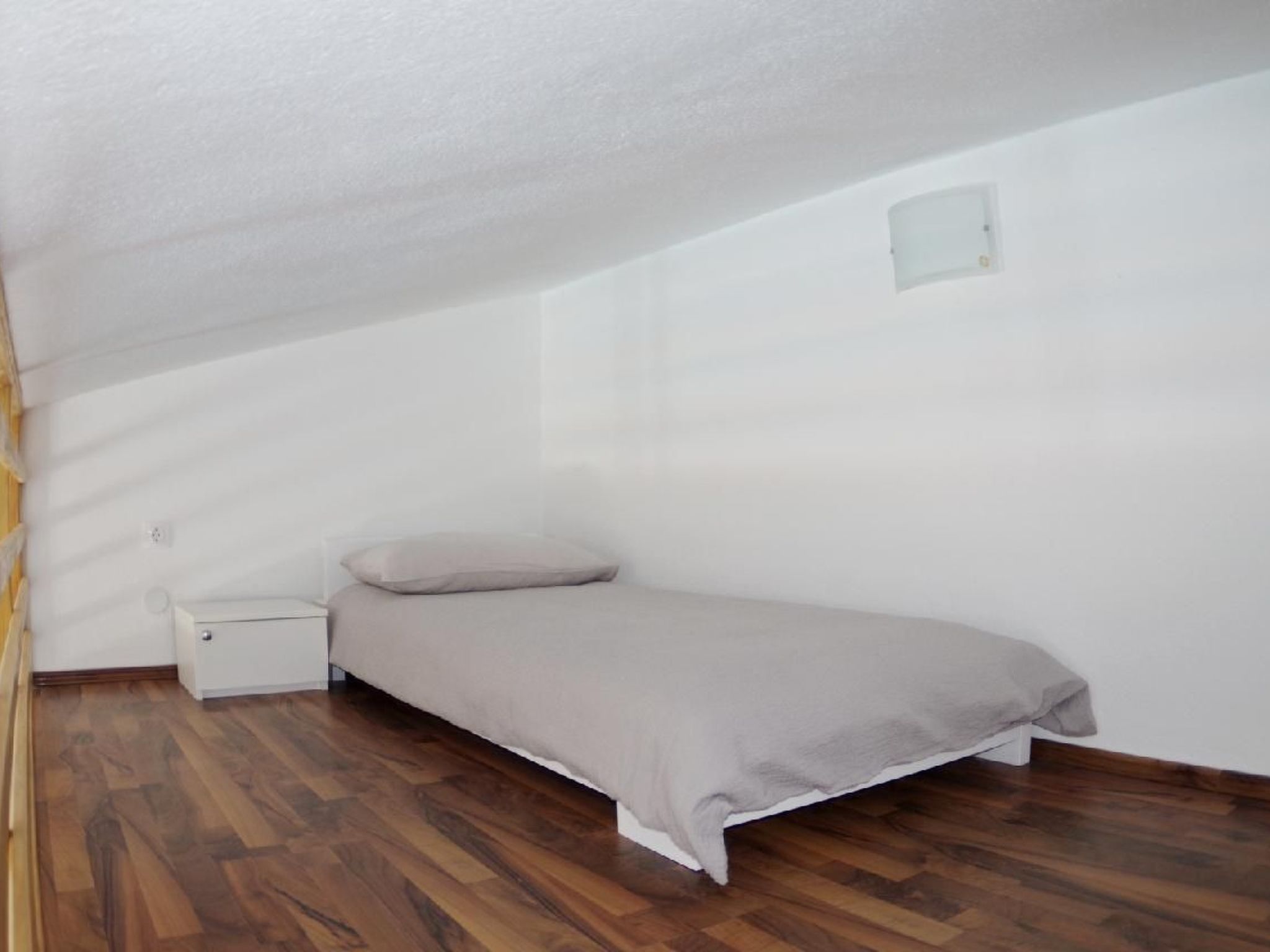 In Rakalj mit Grill, Garten und Terrasse-Dedans