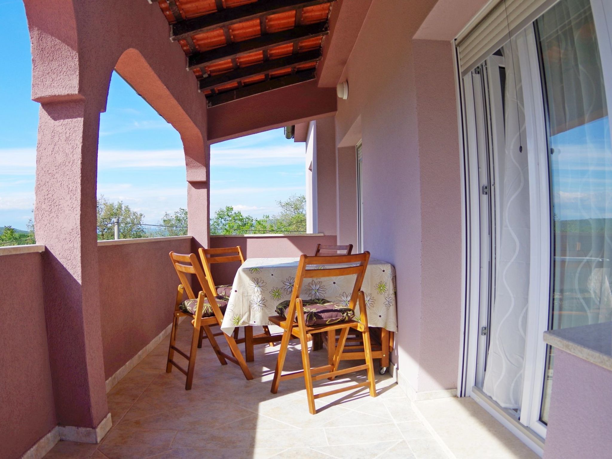 Wohnung in Rakalj mit privatem Parkplatz