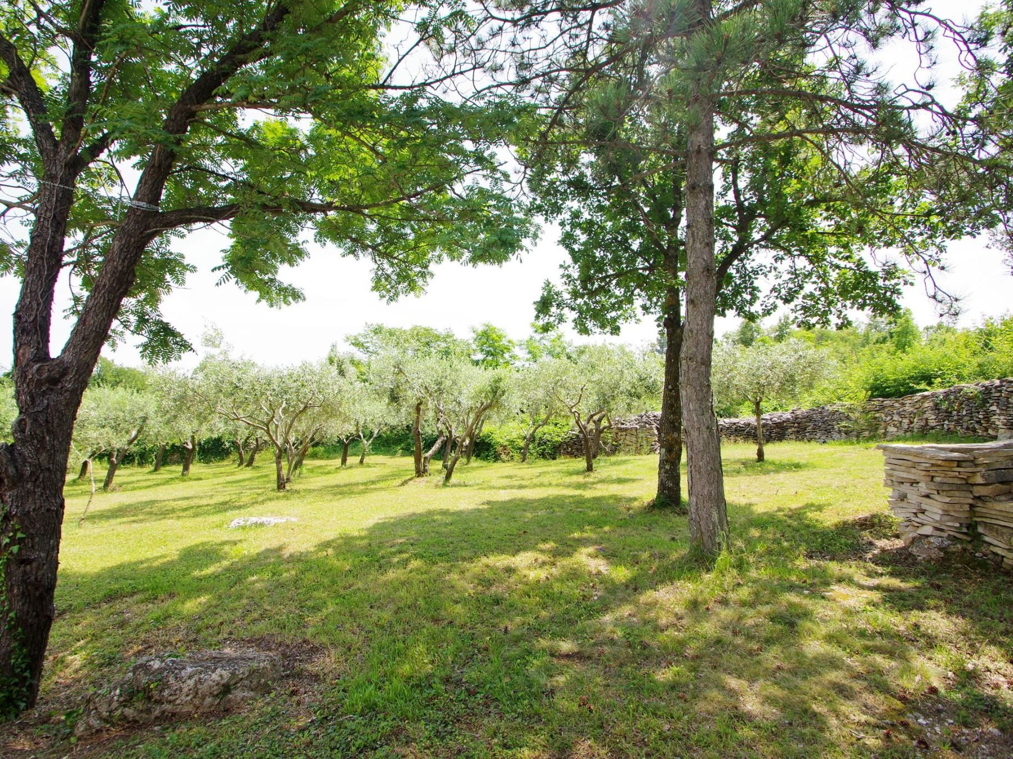 Wohnung in Rakalj mit privatem Parkplatz-Buiten