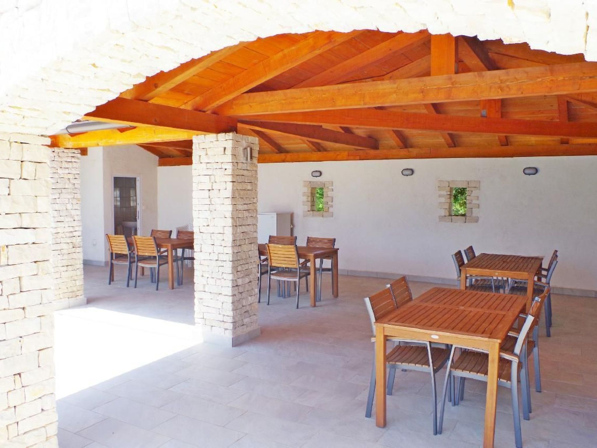 Wohnung in Rakalj mit Parkplatz und Poolblick-Inside