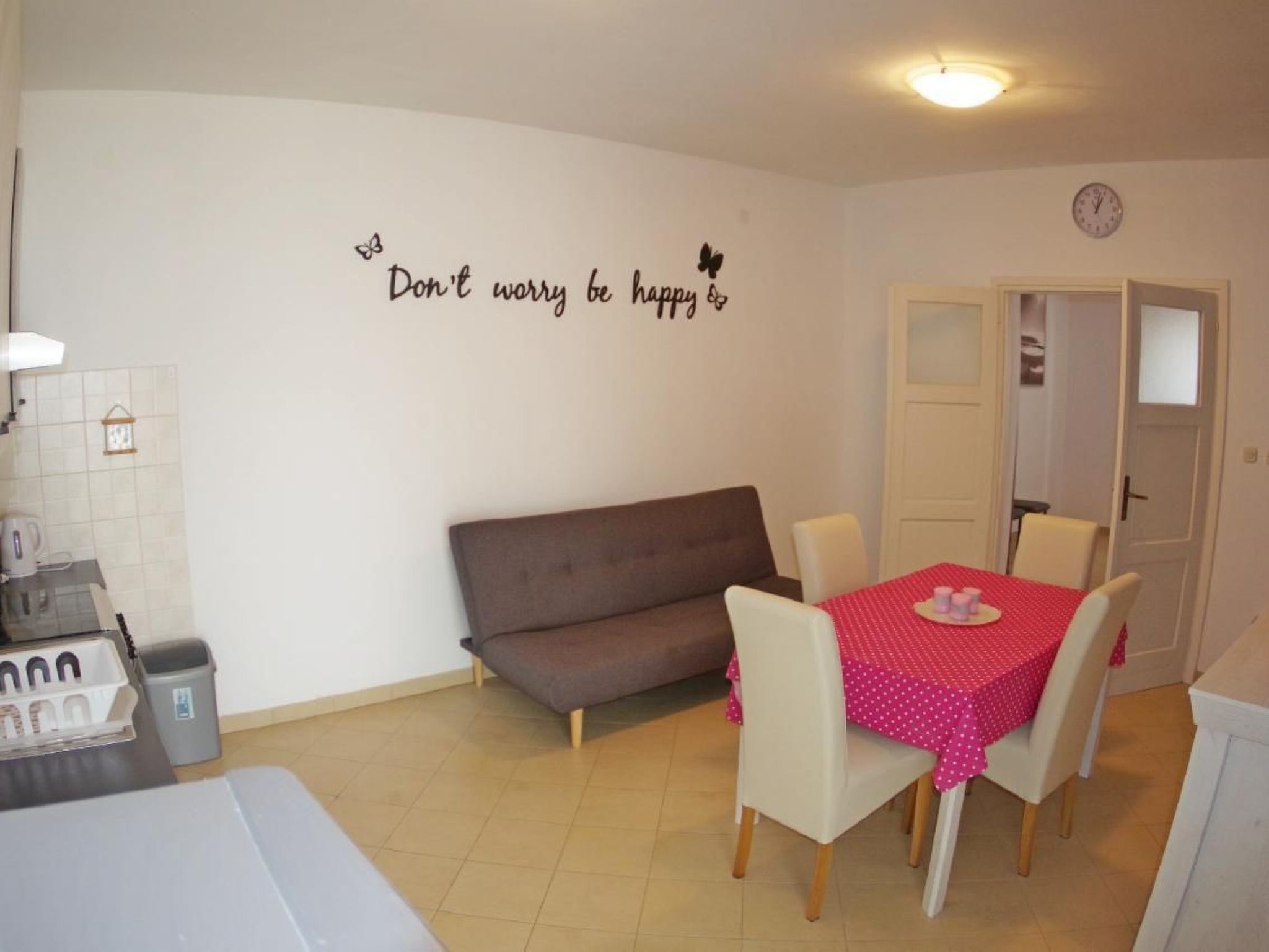 Wohnung in Rakalj mit Parkplatz und Poolblick-Image-tags.info