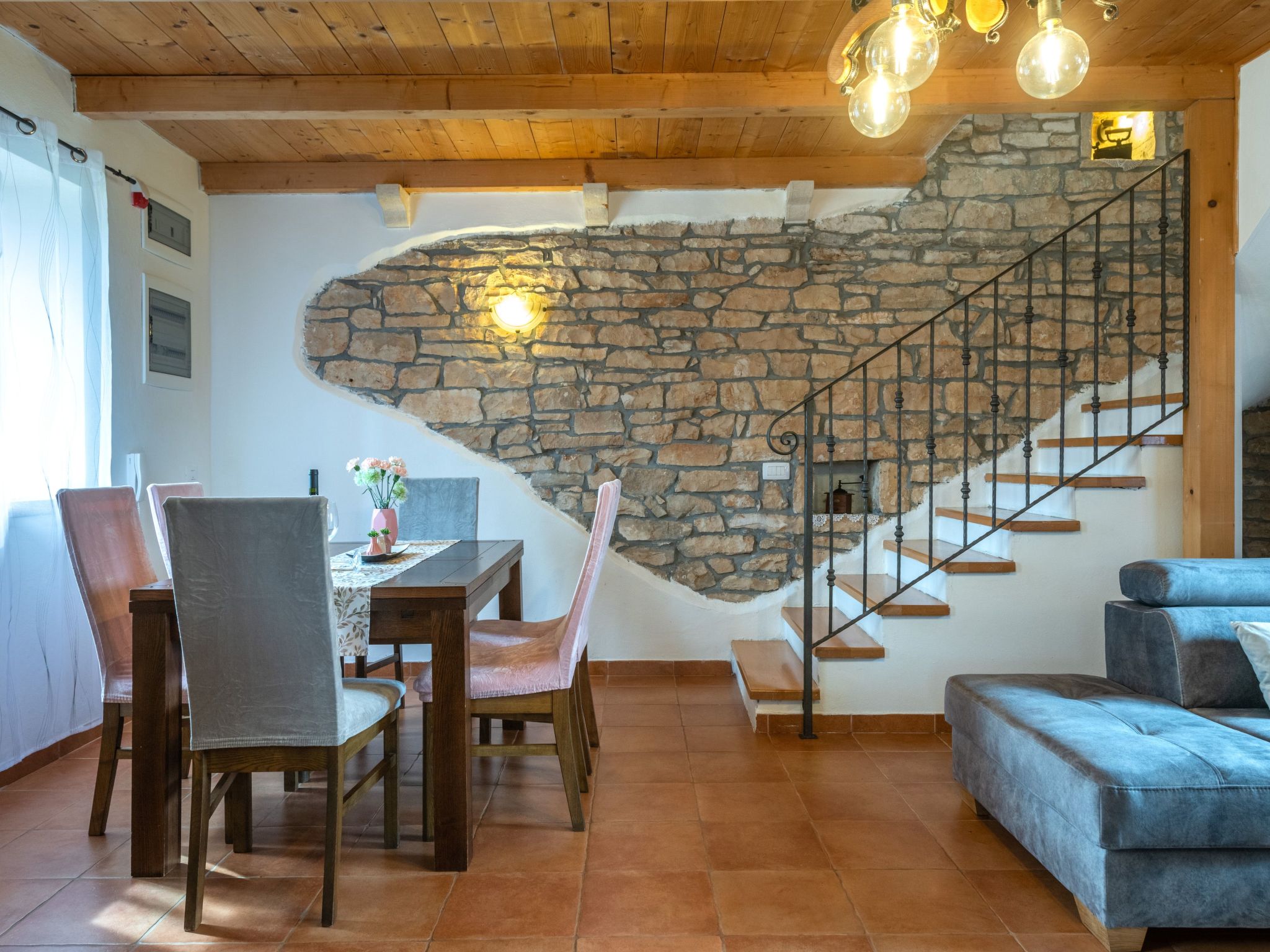 Villa mit privatem Pool und großem Garten-Inside