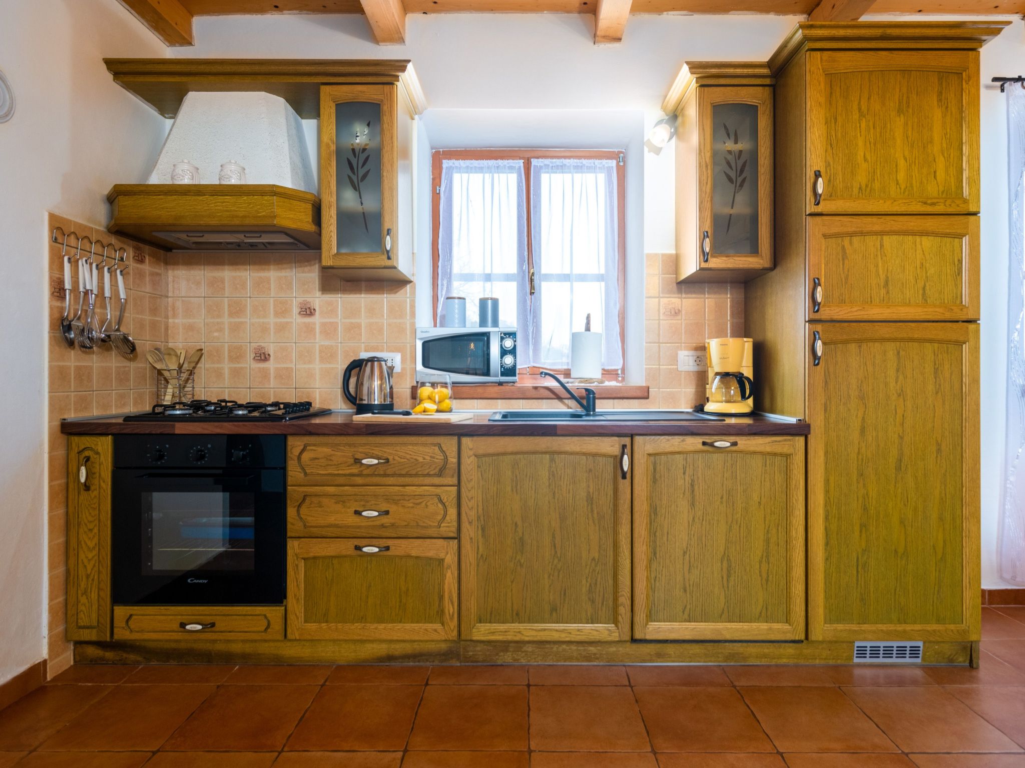 Villa mit privatem Pool und großem Garten-Inside