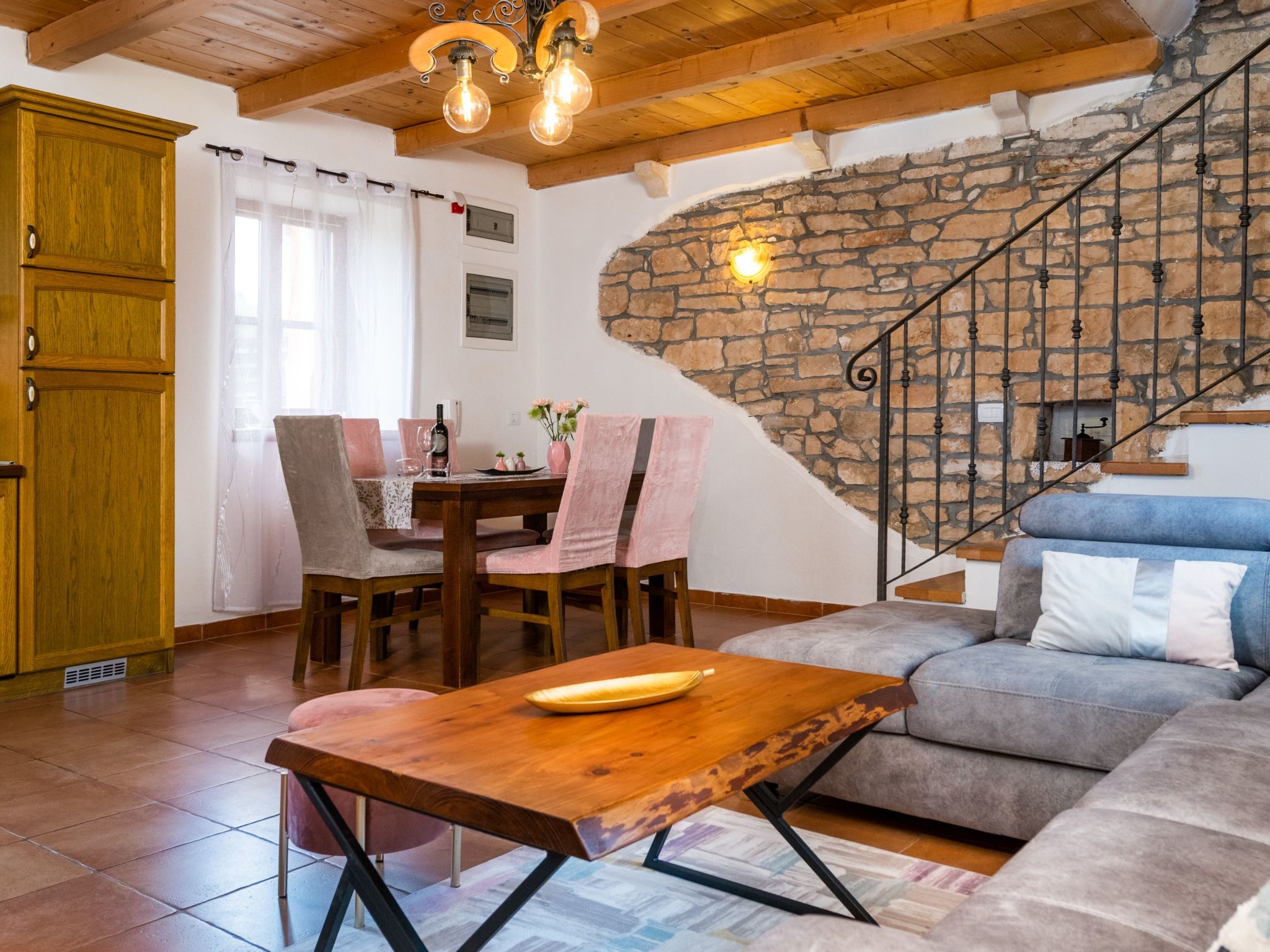 Villa mit privatem Pool und großem Garten-Inside