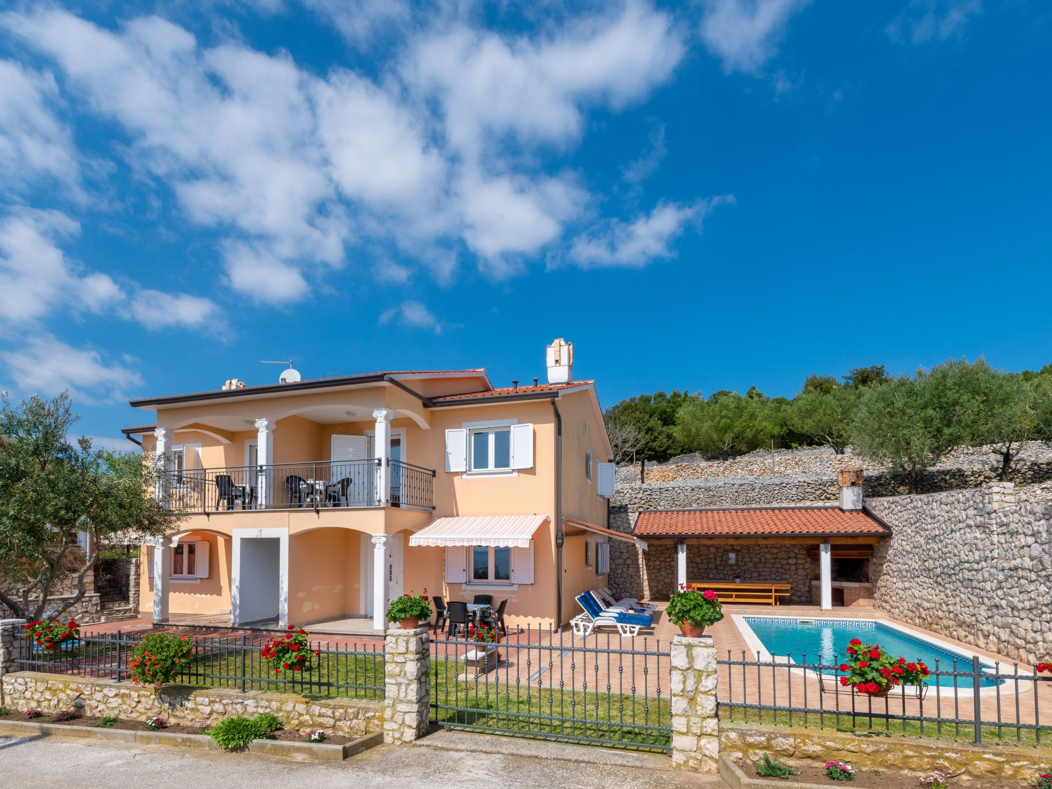 Vakantiehuis met privé zwembad in Brovinje (Kroatië) voor 12 personen