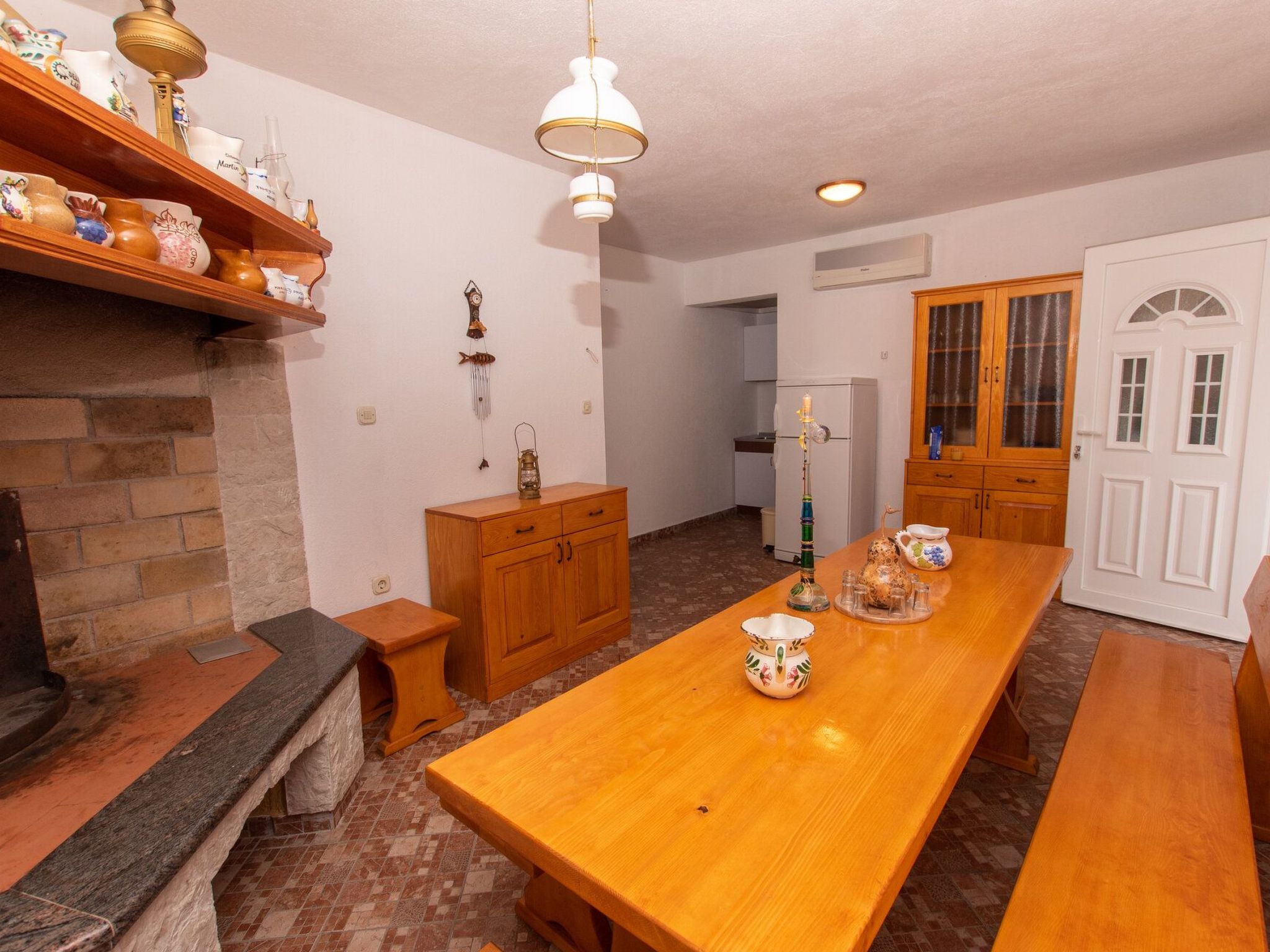 Am Südhang gelegen mit Meerblick-Binnen