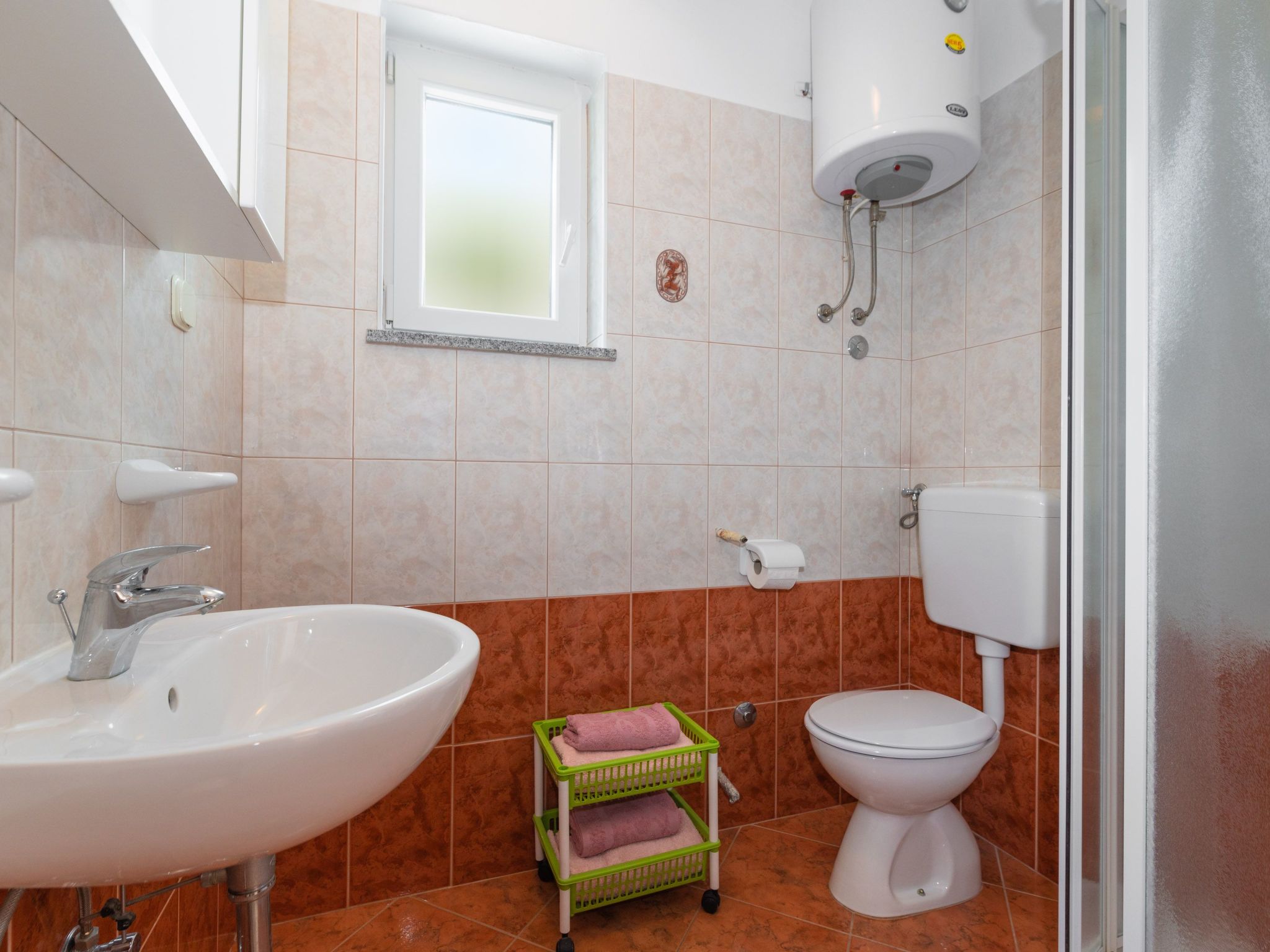 Am Südhang gelegen mit Meerblick-Binnen