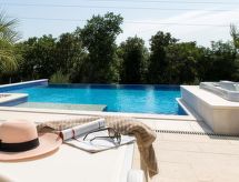 Villa Casta Diva: Luxe vrijstaande villa met privézwembad voor 9 personen in Brovinje, Istrië - thumbnail 4