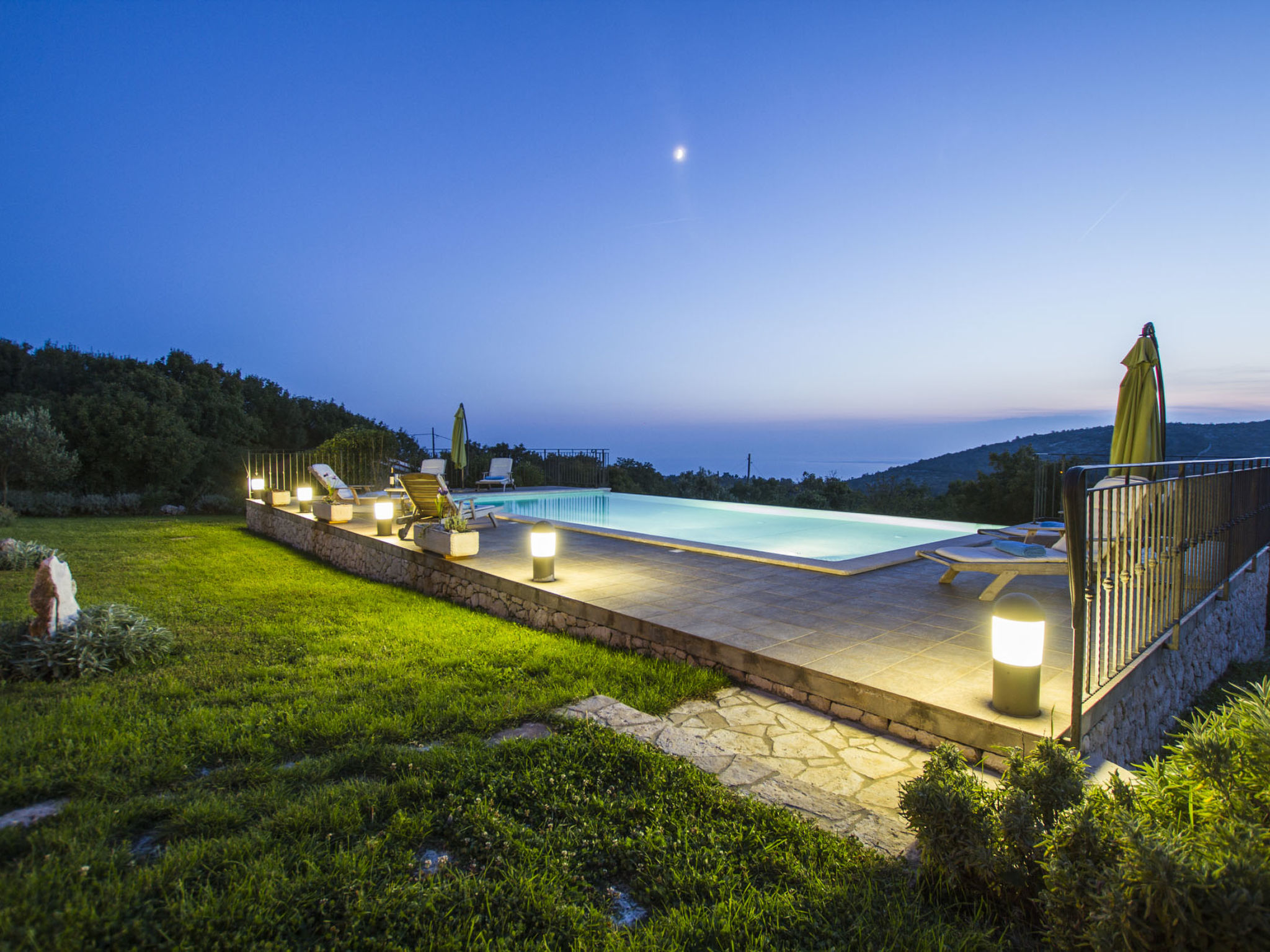 Villa 1254 - Image-tags.info