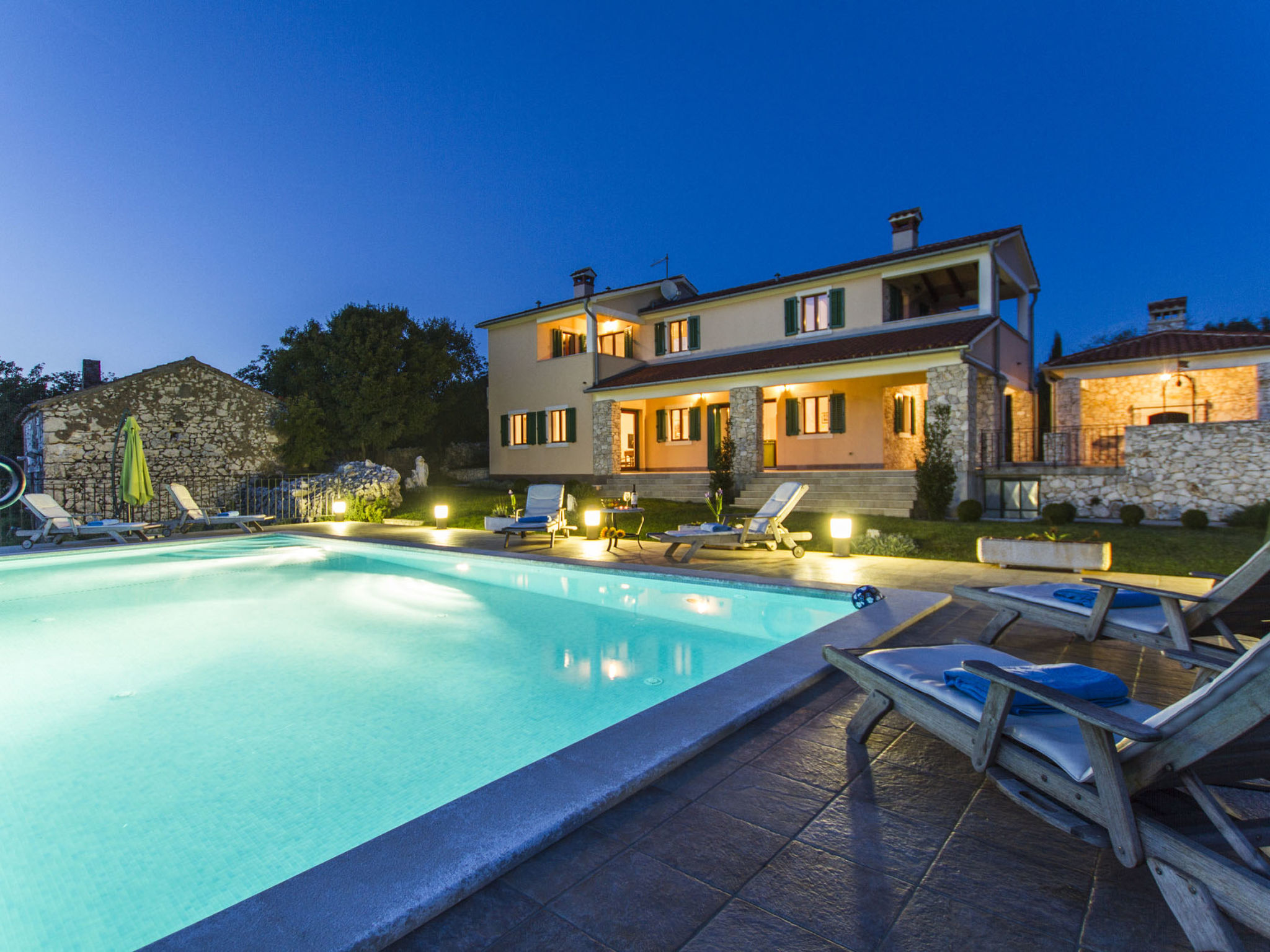 Villa 1254 - Image-tags.info