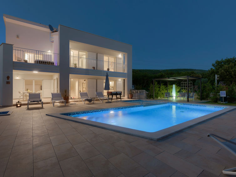 7-persoons villa met verwarmd zwembad in Sveti Lovreč Labinski in Rabac/Sveti Lovreč Labinski