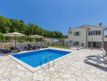 Villa Dina