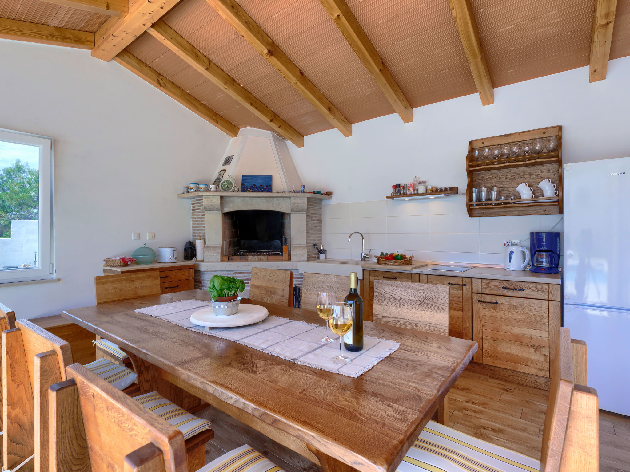 Villa Dina: Vrijstaande oase met privézwembad nabij strand Trget - foto 8