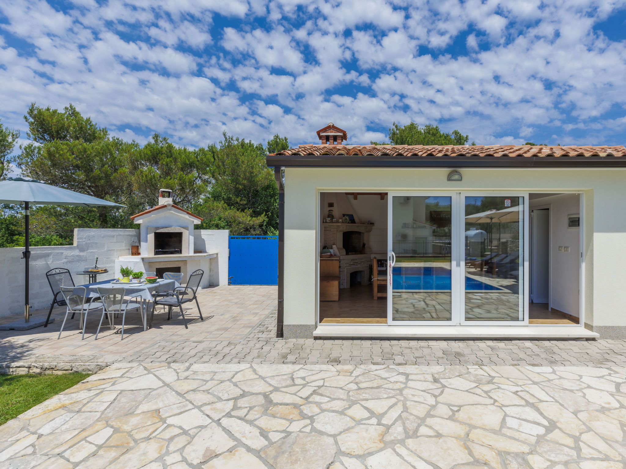 Villa Dina: Vrijstaande oase met privézwembad nabij strand Trget - foto 52