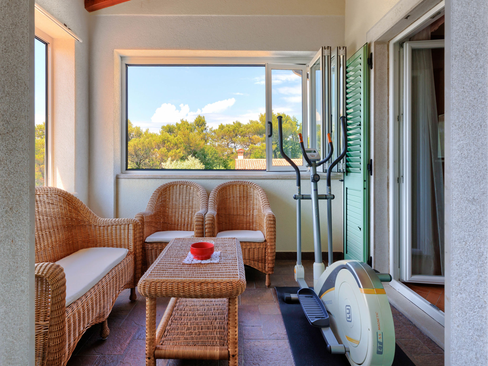 Villa Dina: Vrijstaande oase met privézwembad nabij strand Trget - foto 37